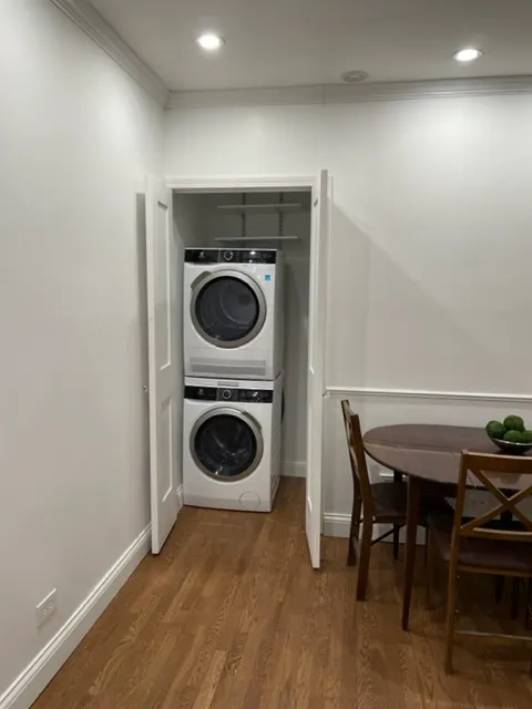 1228 N Dearborn St   60610 60610-The Vinnedge Condominium-unit#2-Chicago-IL