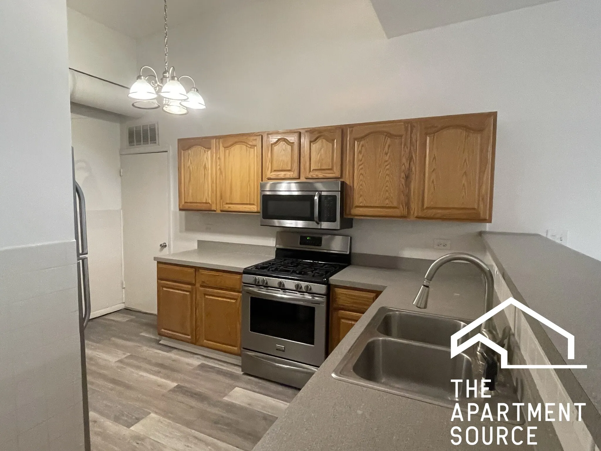 1844 W Henderson St   60657 60657-Chicago-IL