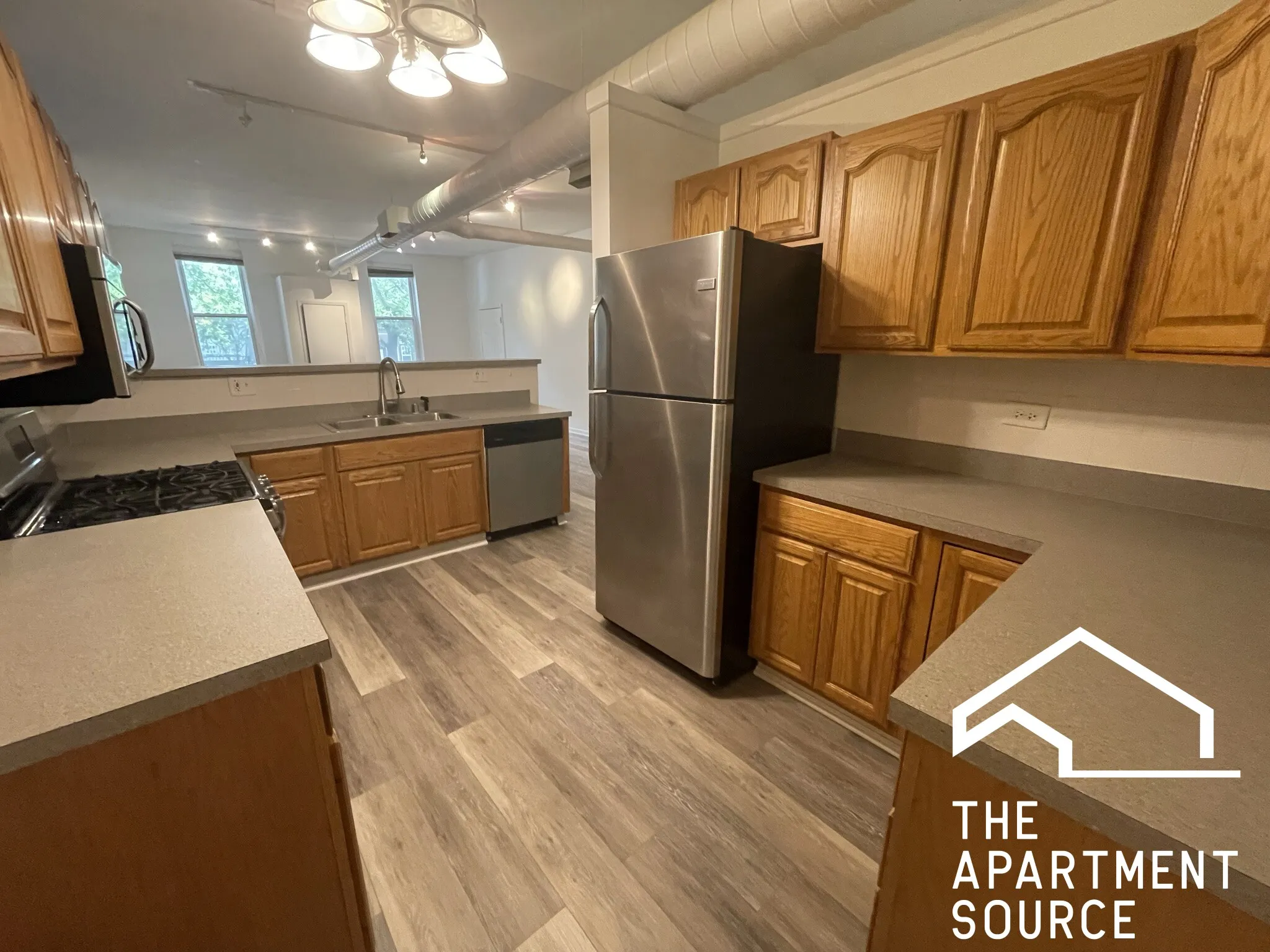 1844 W Henderson St   60657 60657-Chicago-IL