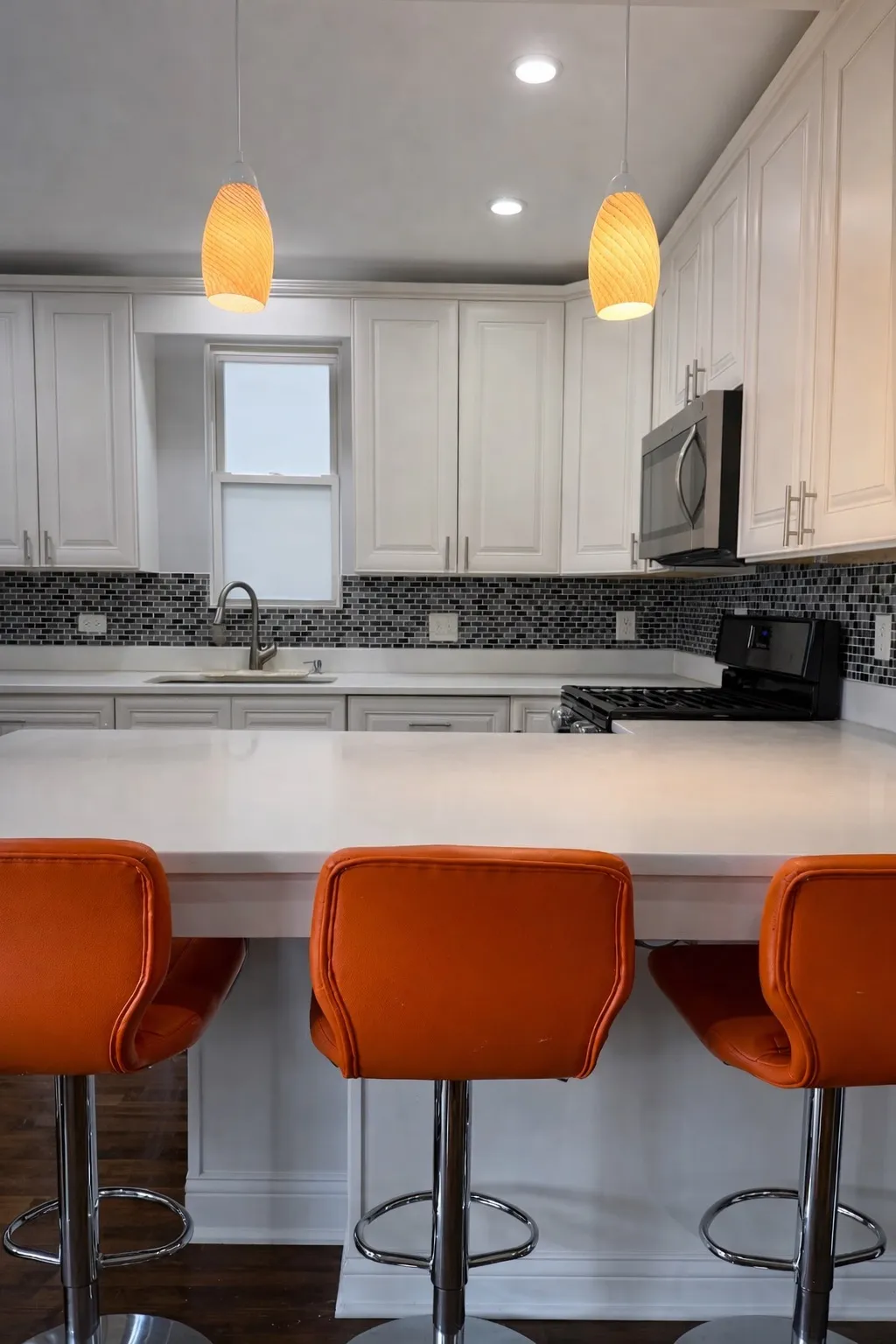 4151 W Fullerton Ave   60639 60639-Chicago-IL