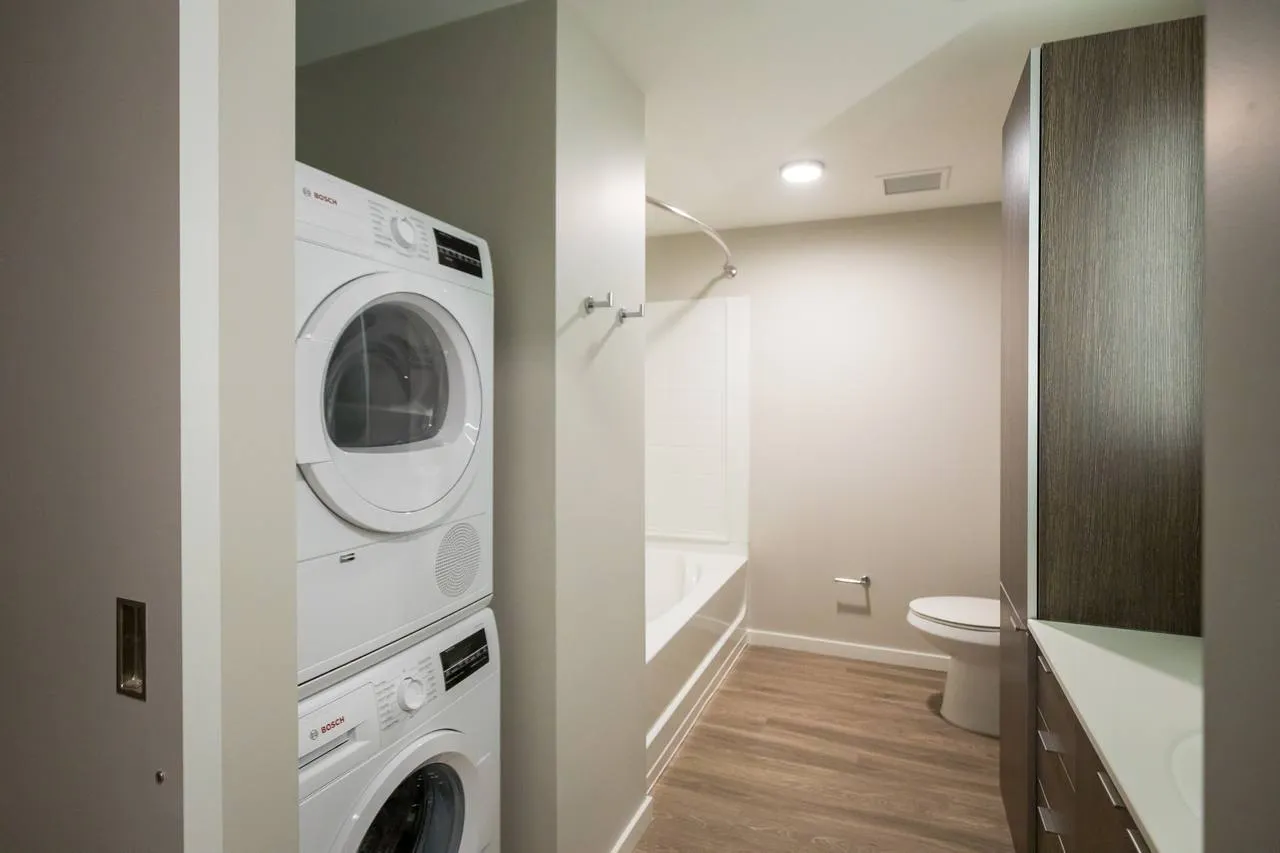 63 E Lake St   60601 60601-unit#2005-Chicago-IL