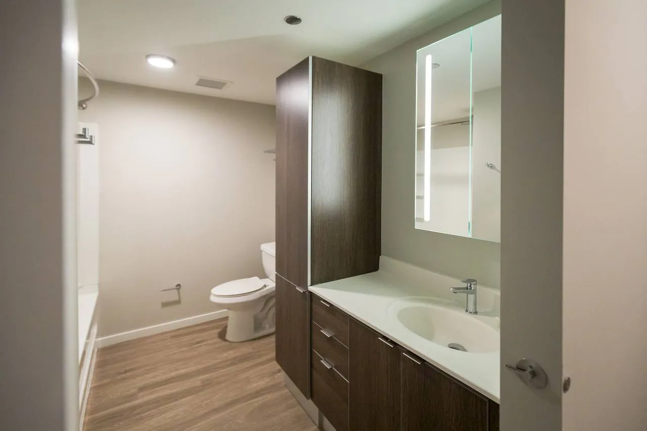 63 E Lake St   60601 60601-unit#2005-Chicago-IL