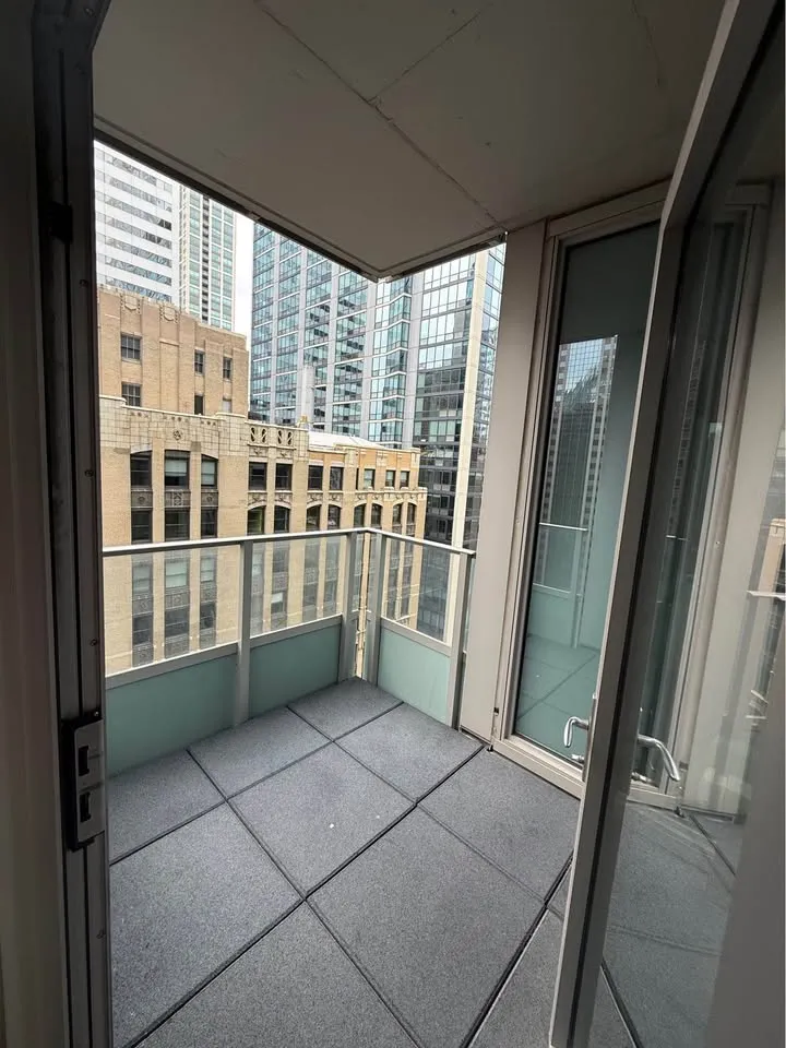 201 N Garland Ct   60601 60601-unit#2907-Chicago-IL