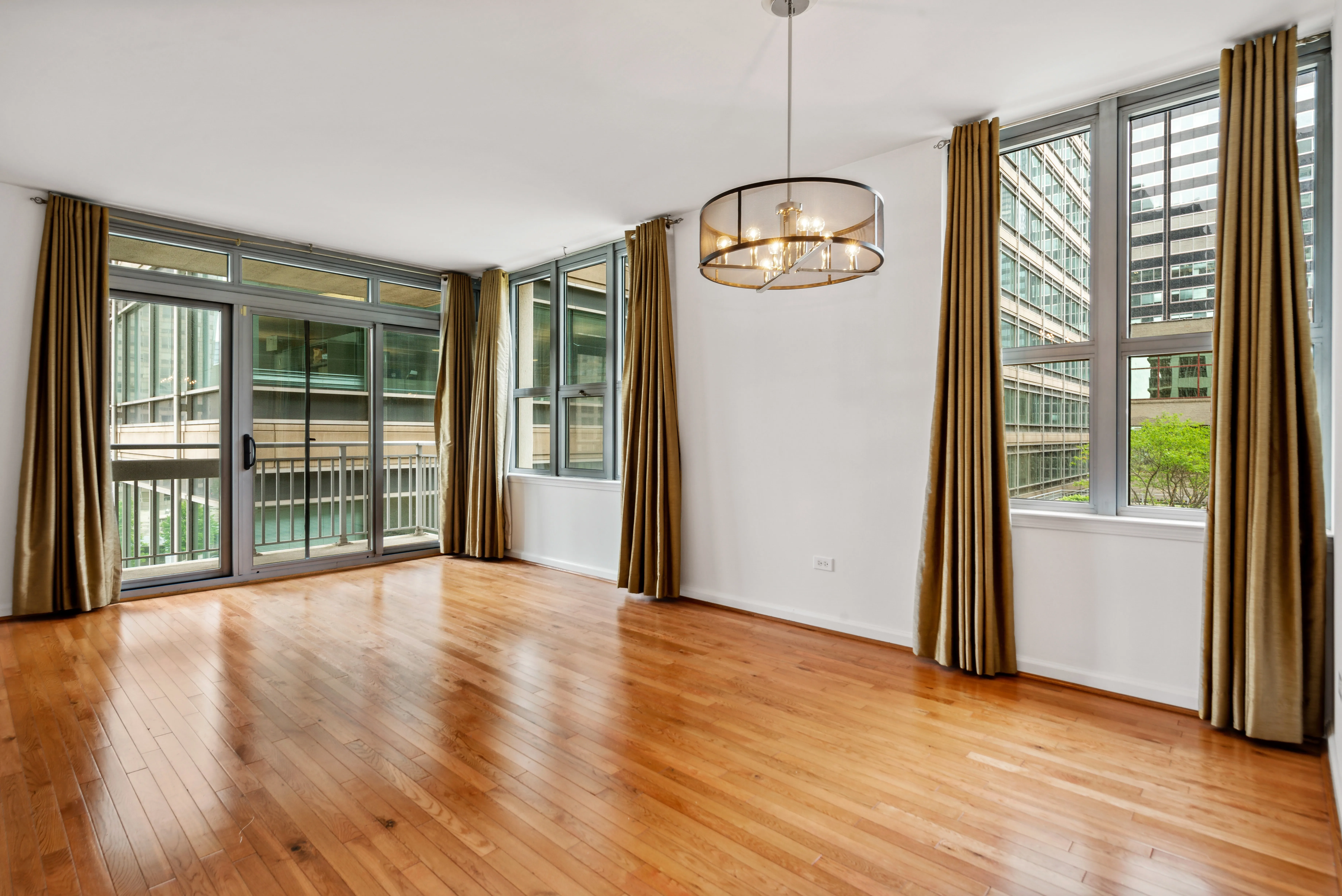 125 S Jefferson St   60661 60661-Park Alexandria-unit#704-Chicago-IL