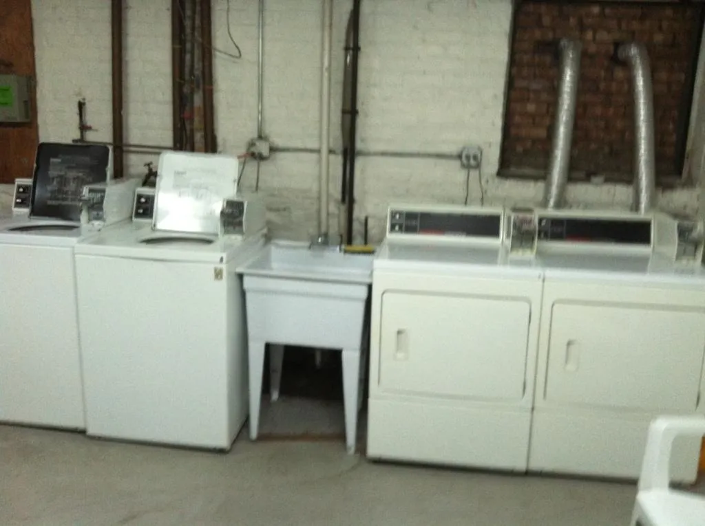 3707 N Pine Grove Ave   60613 60613-Pinegrove Pews-unit#1C-Chicago-IL