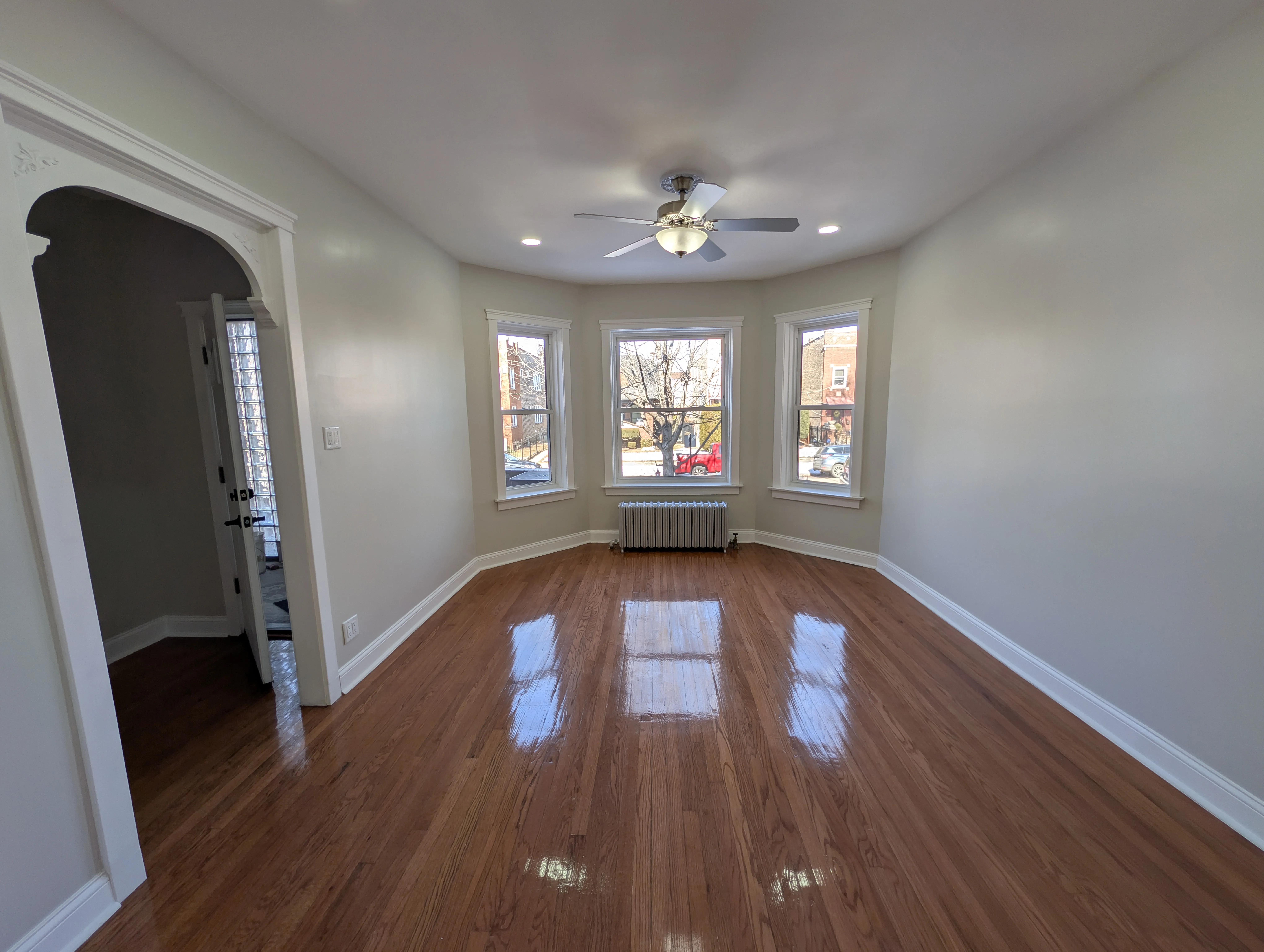 4023 W Oakdale Ave   60641 60641-unit#1-Chicago-IL
