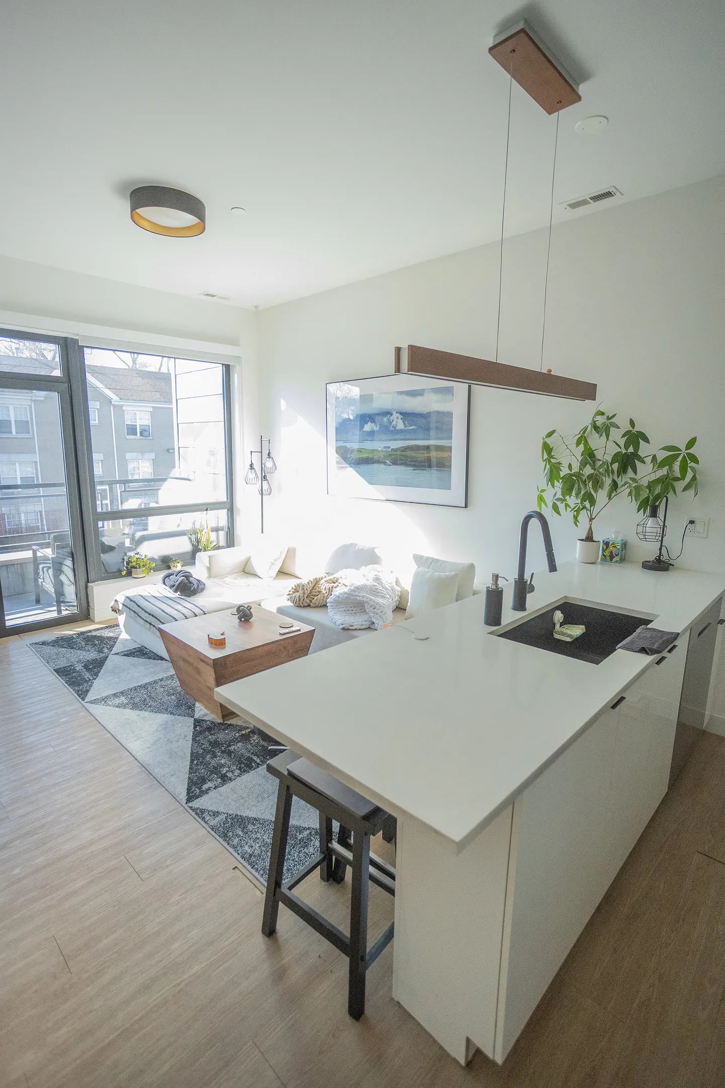 4806 N Magnolia Ave   60640 60640-unit#211-Chicago-IL