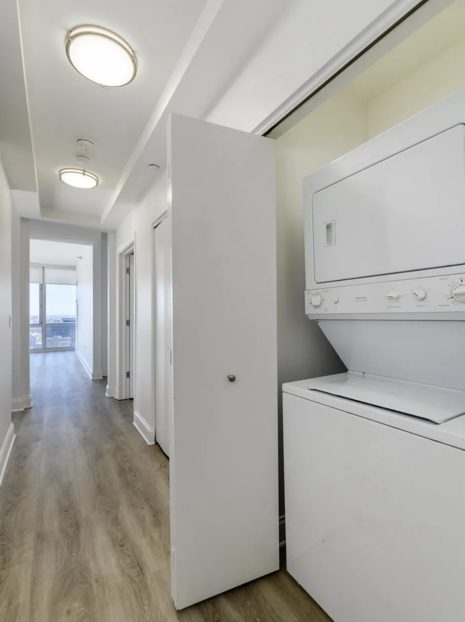 2 W Delaware Pl   60610 60610-Two West-Chicago-IL