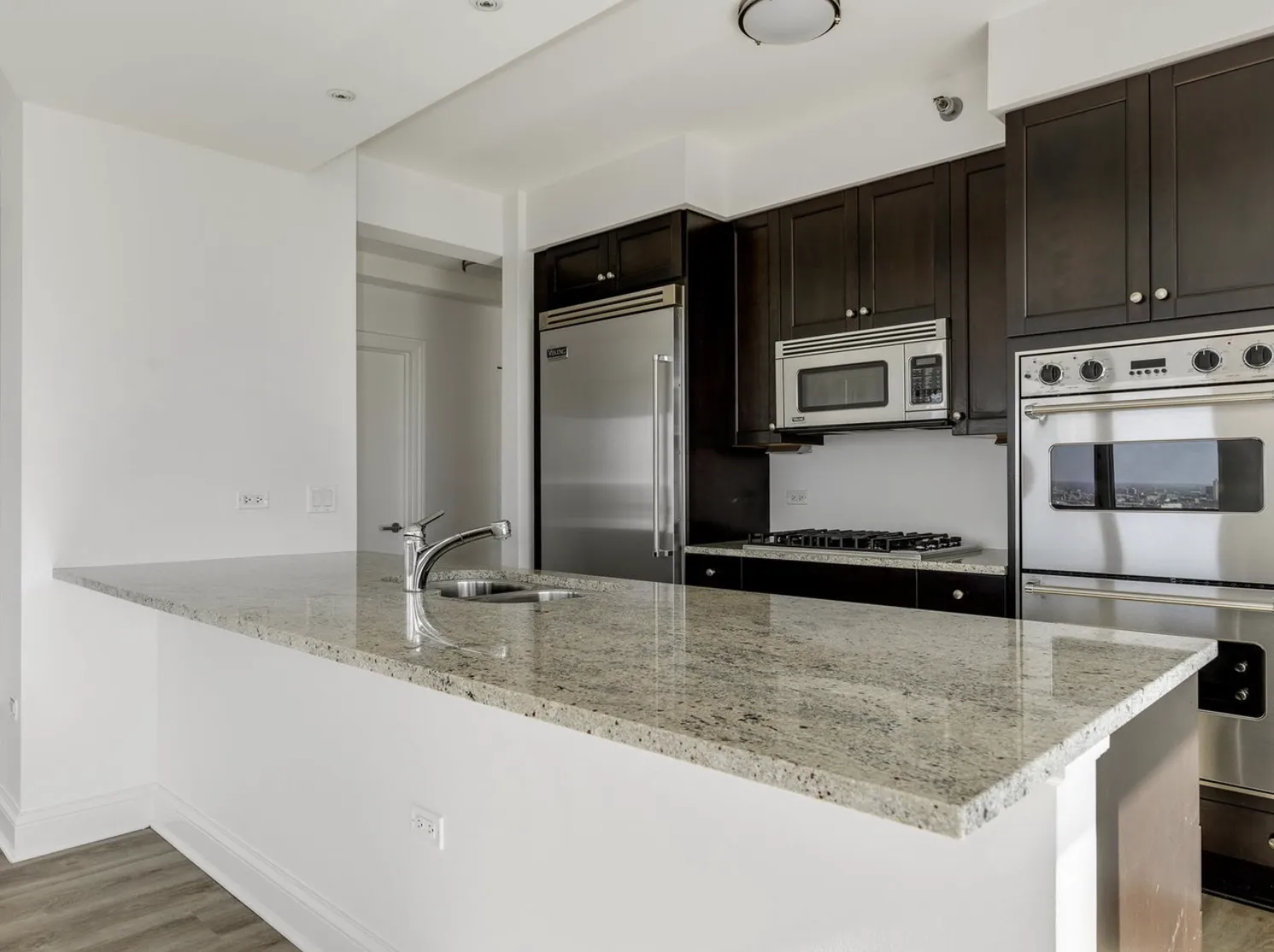 2 W Delaware Pl   60610 60610-Two West-Chicago-IL