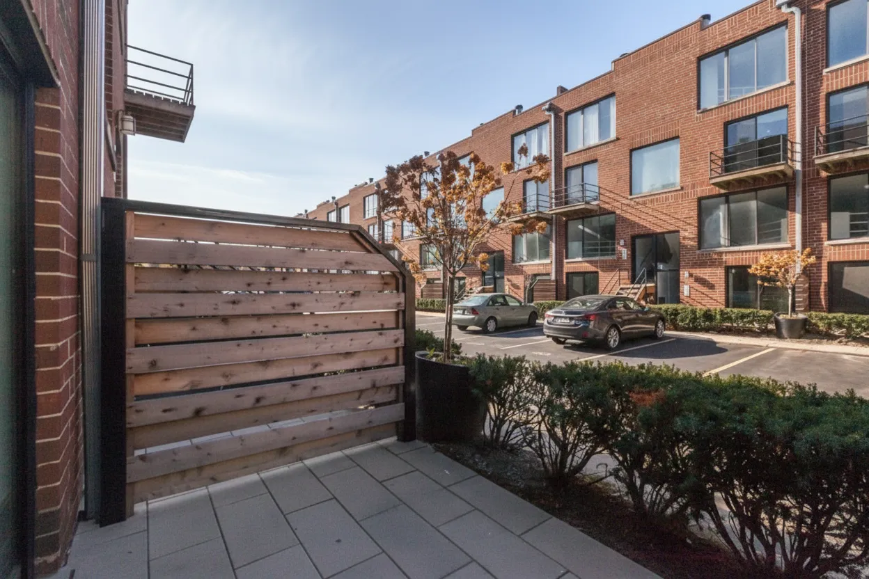 944 W Grace St   60613 60613-unit#954-G101-Chicago-IL