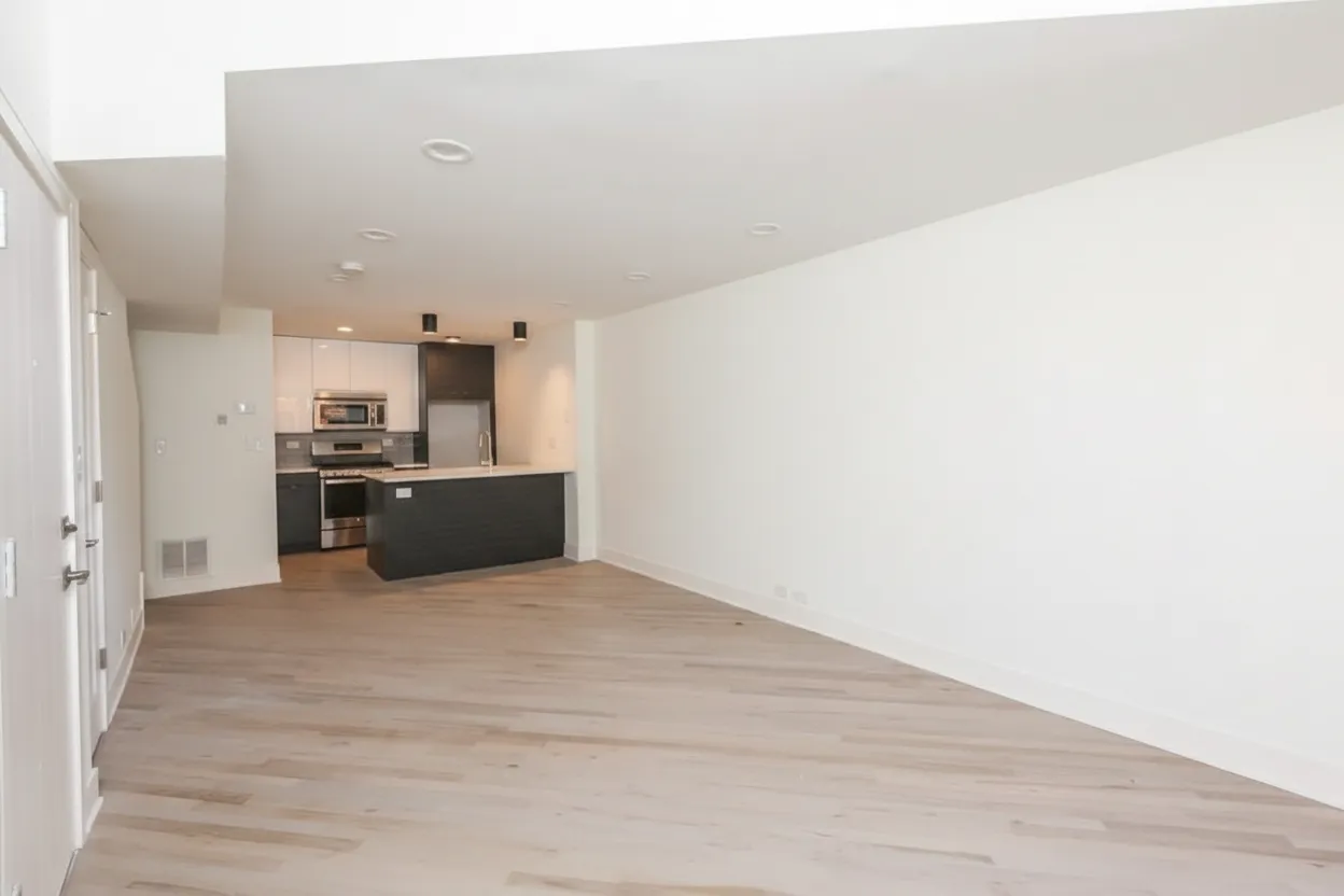 944 W Grace St   60613 60613-unit#954-G101-Chicago-IL