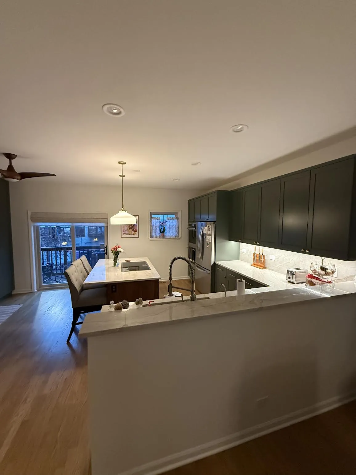 3213 N Rockwell St   60618 60618-Chicago-IL