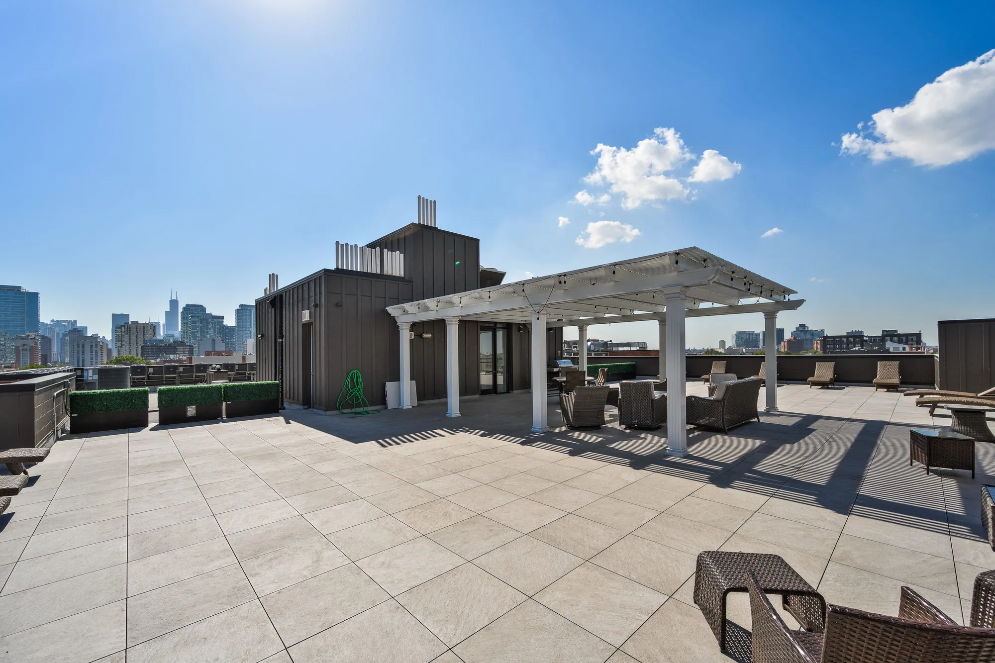 159 W North Ave   60610 60610-Old town Luxury Suites-unit#201-Chicago-IL