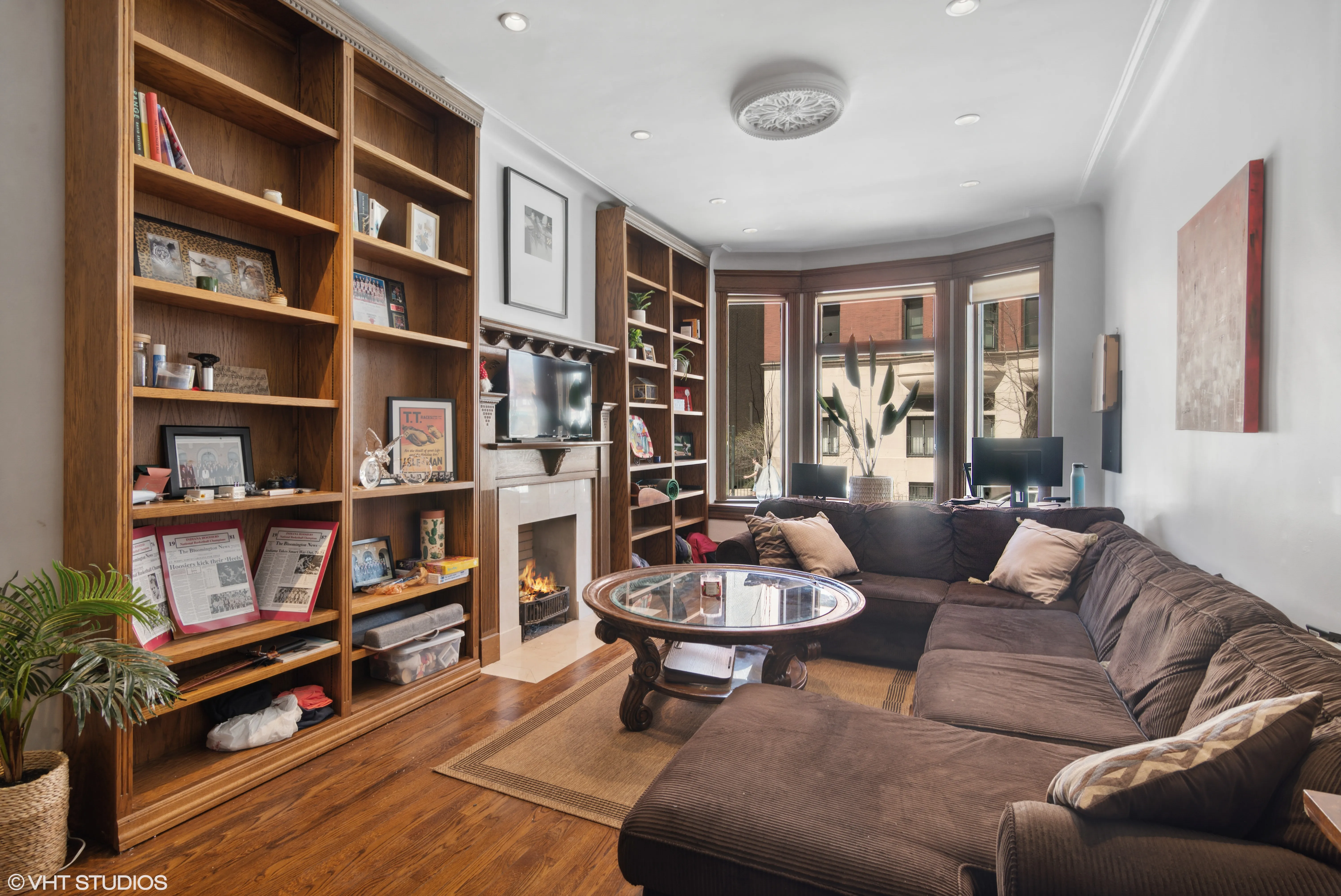 145 W BURTON PL 60610-Burton Place-unit#1-Chicago-IL