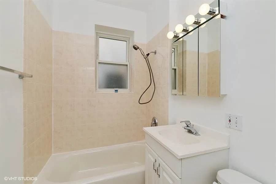 1304 N Claremont Ave   60622 60622-unit#3-Chicago-IL