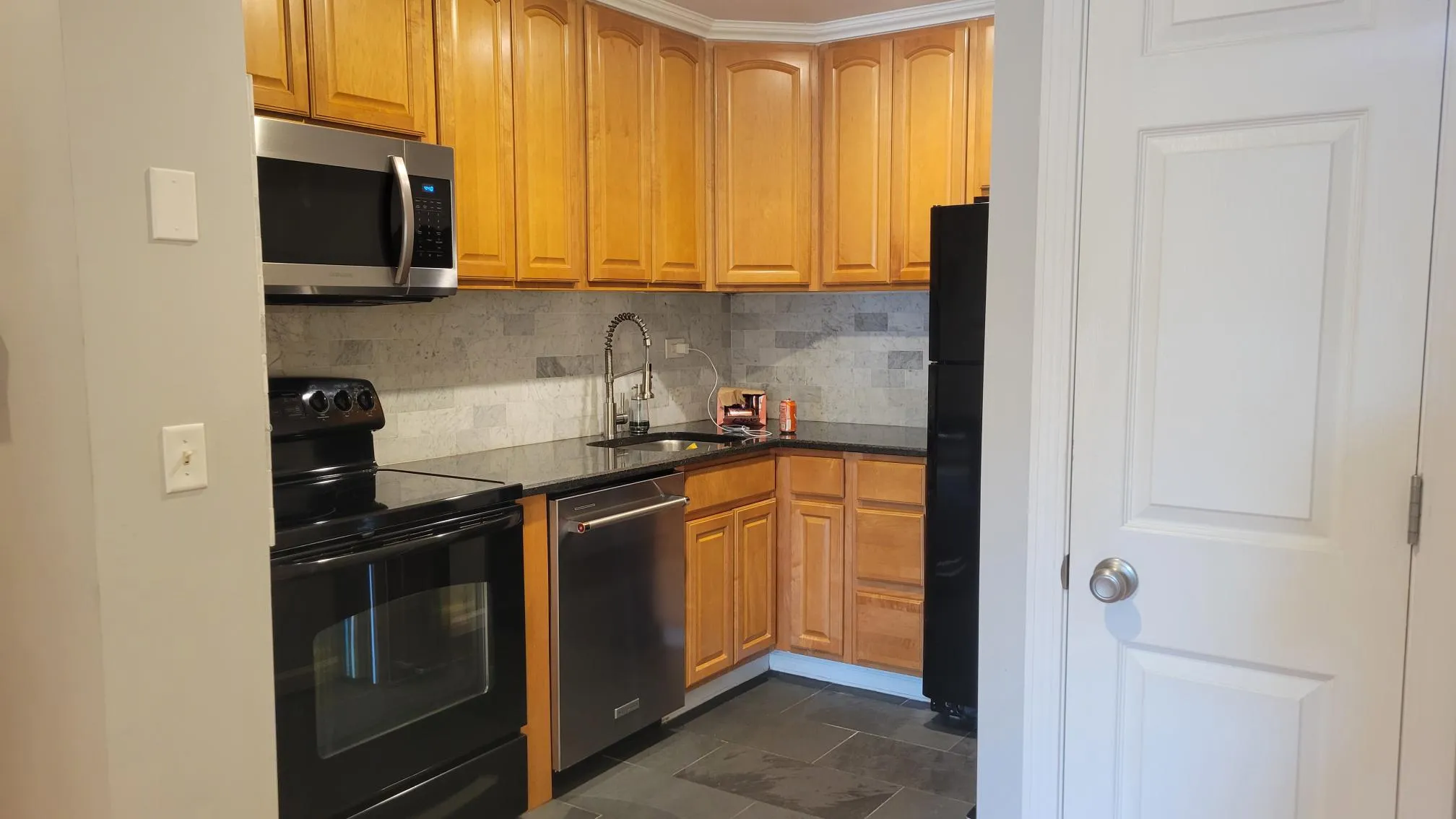  N Milwaukee Ave   60661 60642-unit#4F-Chicago-IL