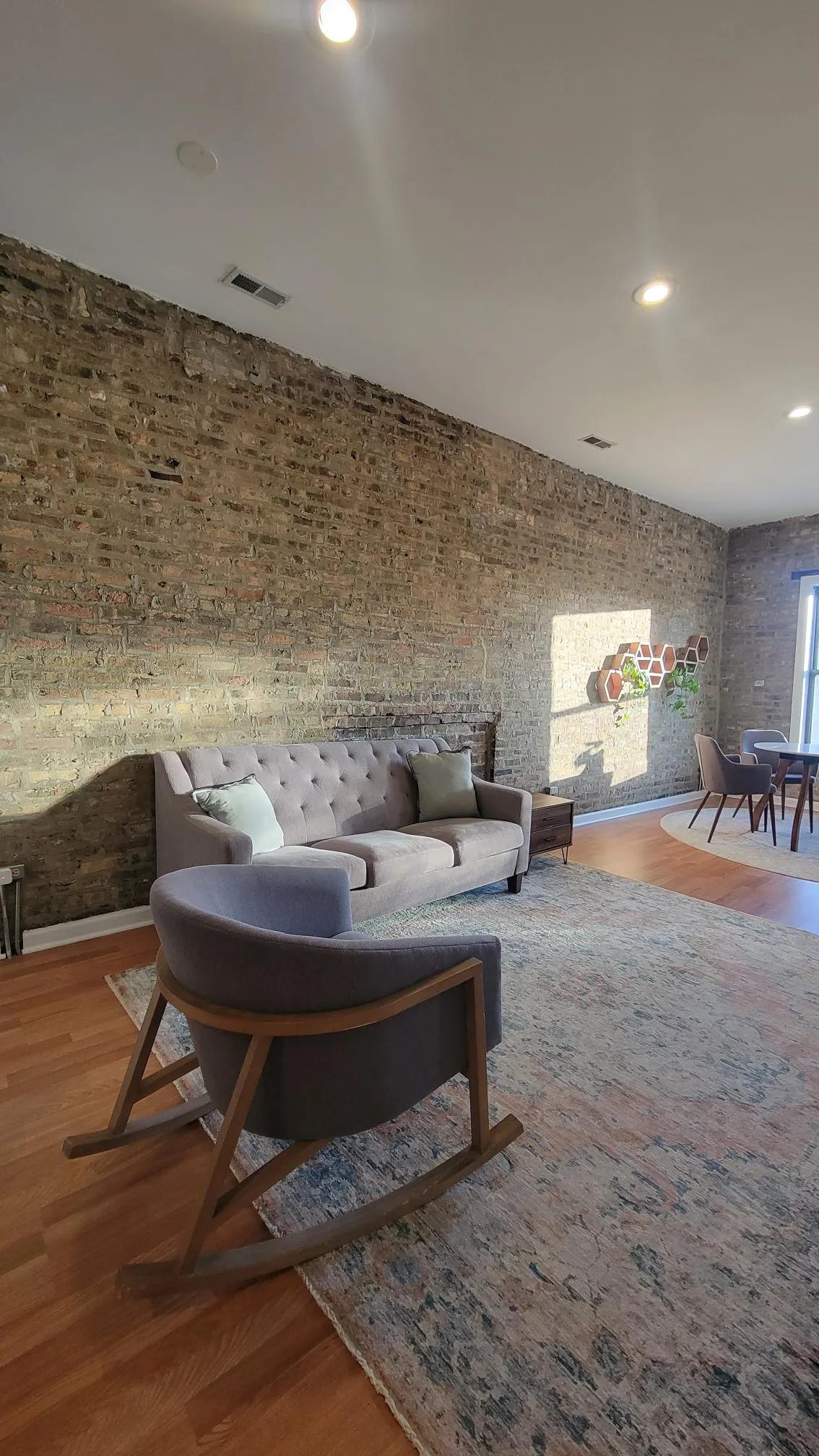  N Milwaukee Ave   60661 60642-unit#4F-Chicago-IL