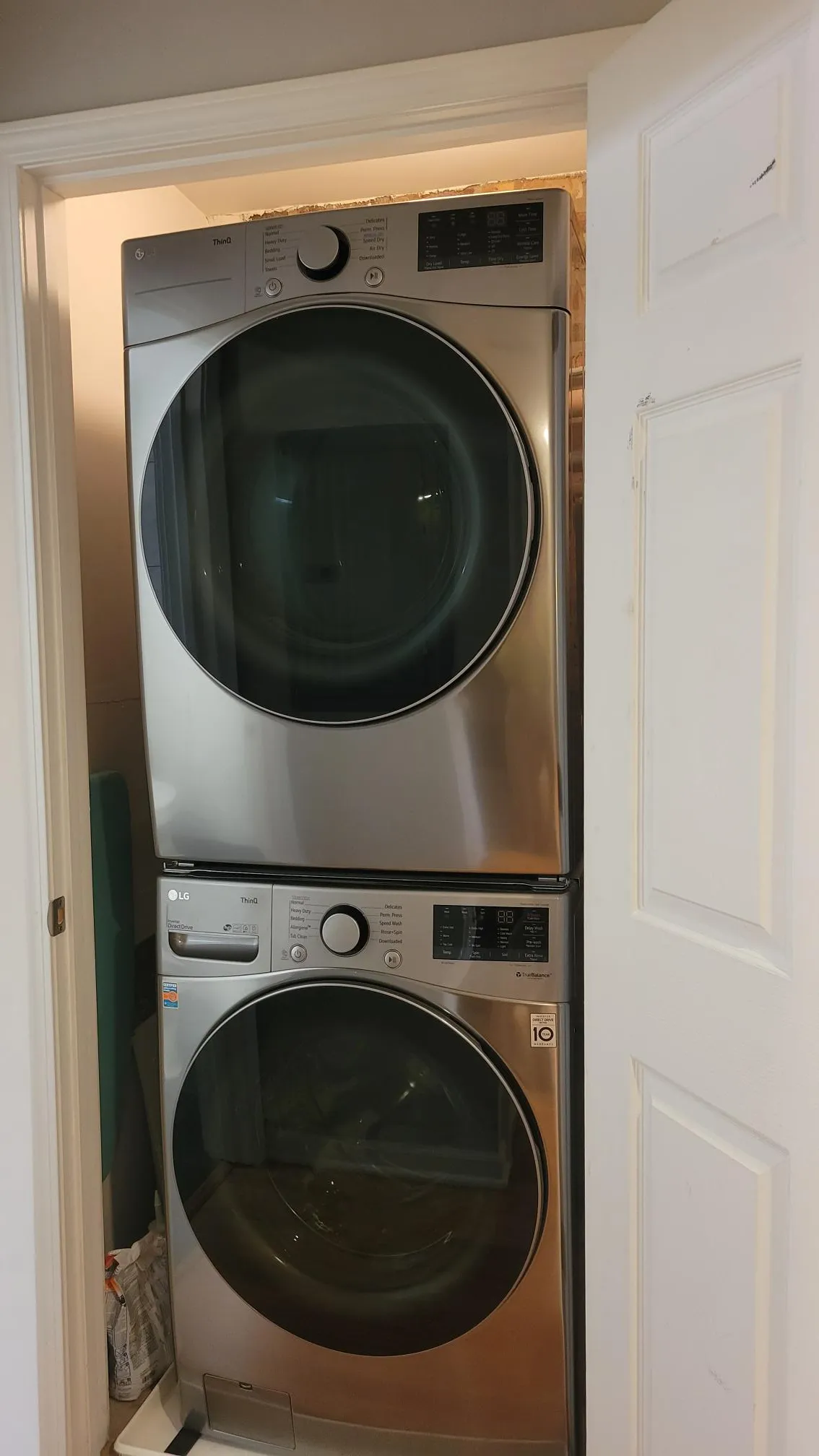  N Milwaukee Ave   60661 60642-unit#4F-Chicago-IL