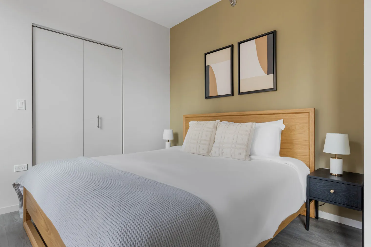 8 E Huron St   60611 60611-8 East Huron-unit#ID971-Chicago-IL