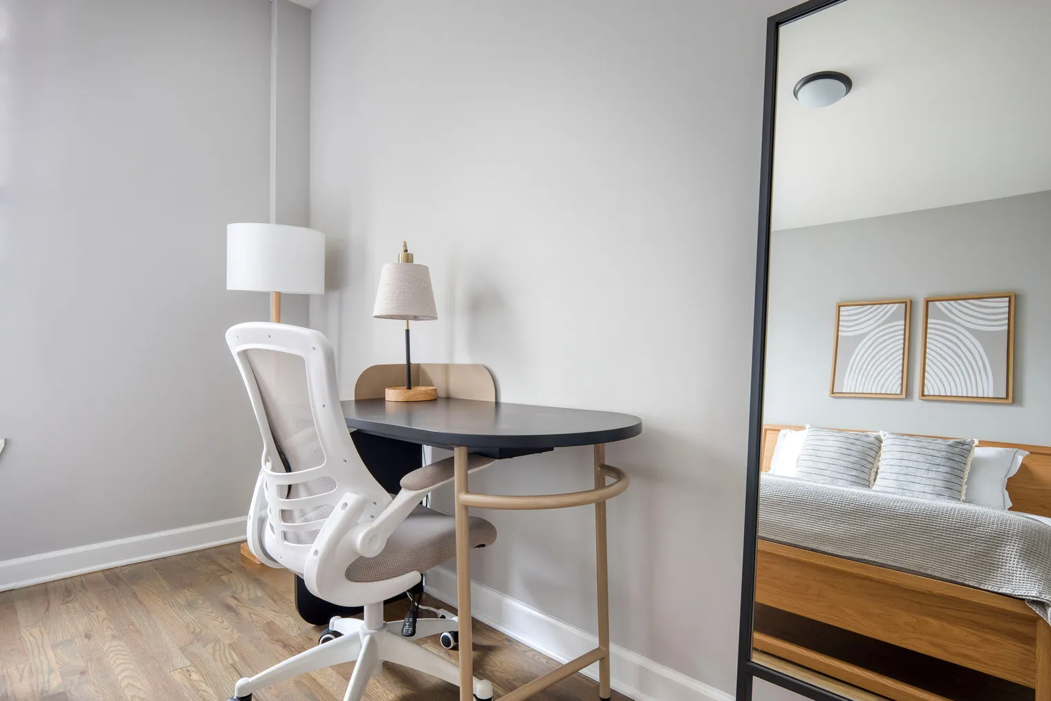 911 W School St 60657 60657-3264 N. Clark-unit#ID944-Chicago-IL