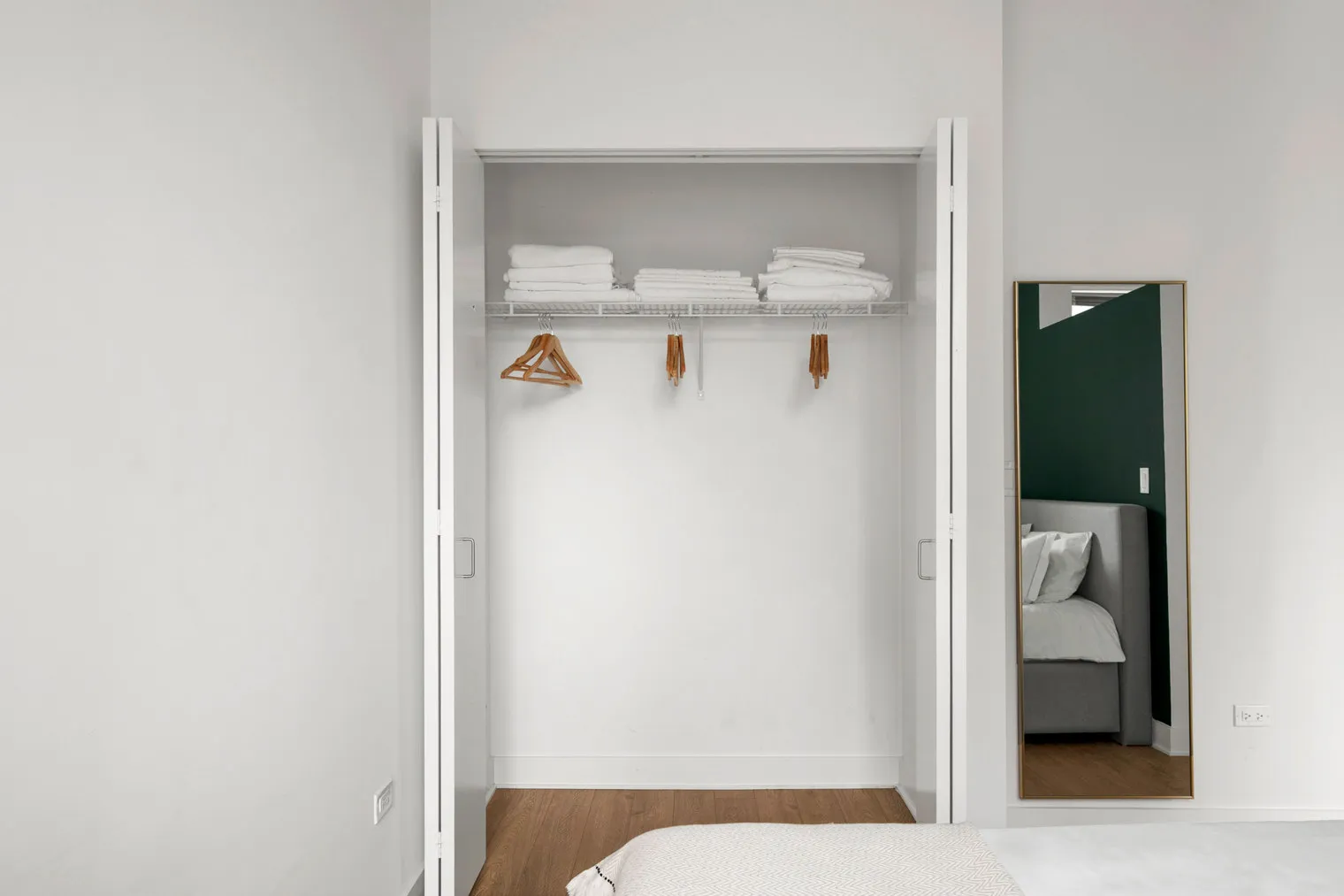 201 N Garland Ct   60601 60601- Mila-unit#ID226-Chicago-IL