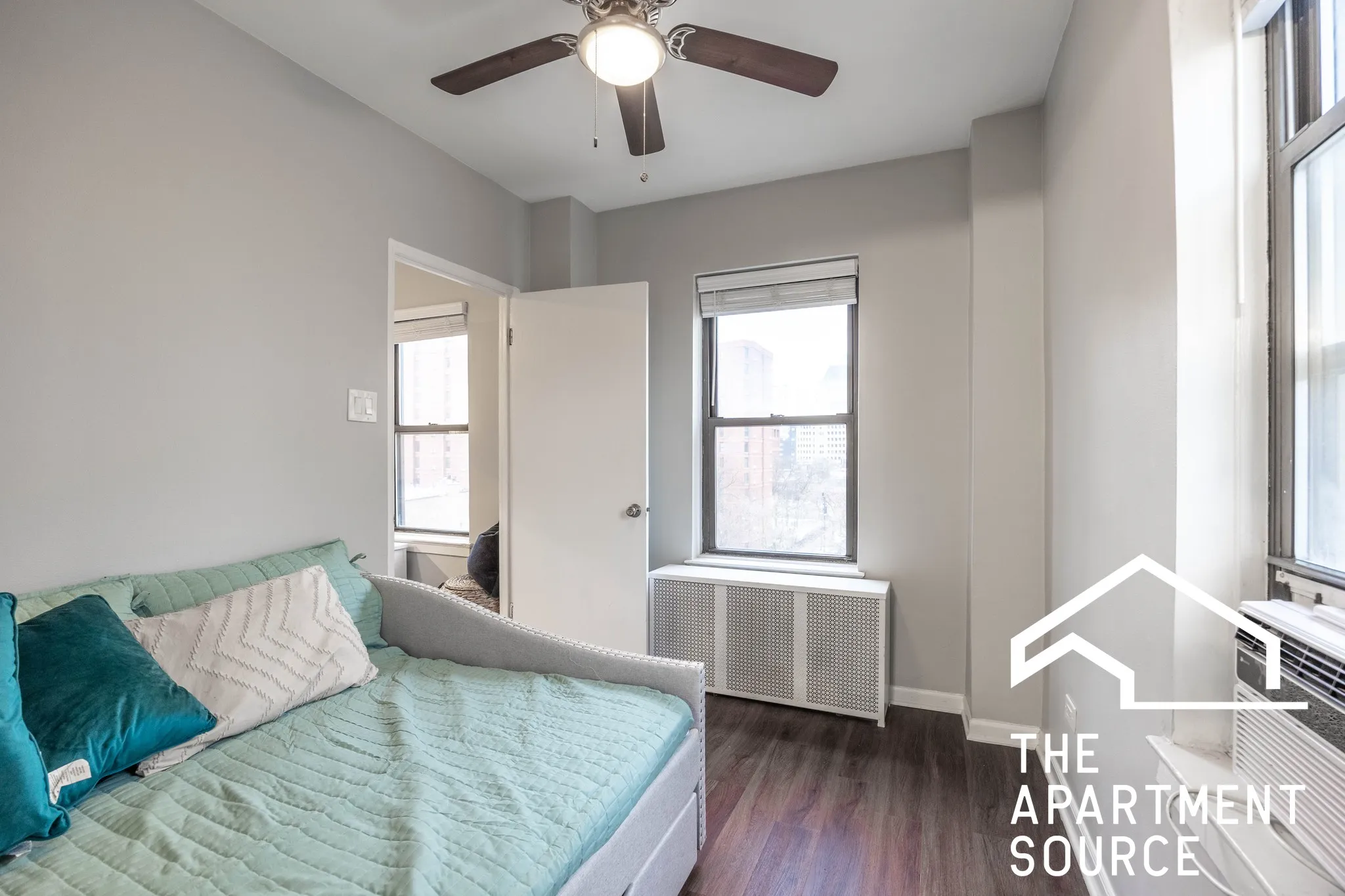 1140 N La Salle Dr   60610 60610-The Oliver on LaSalle-unit#707-Chicago-IL