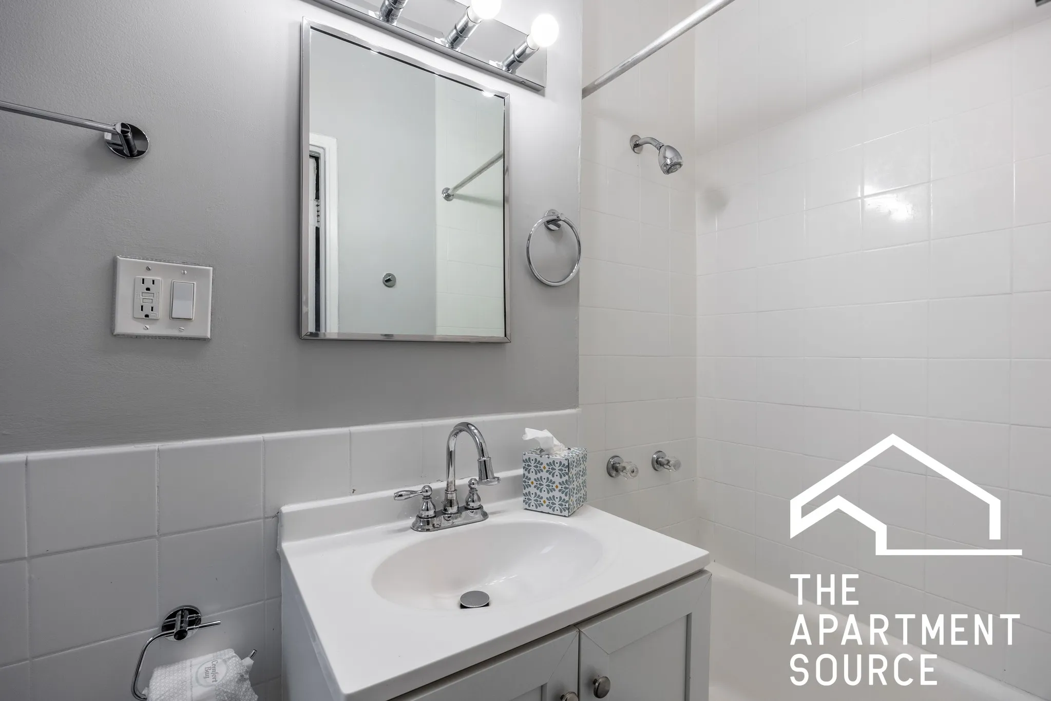 1140 N La Salle Dr   60610 60610-The Oliver on LaSalle-unit#707-Chicago-IL
