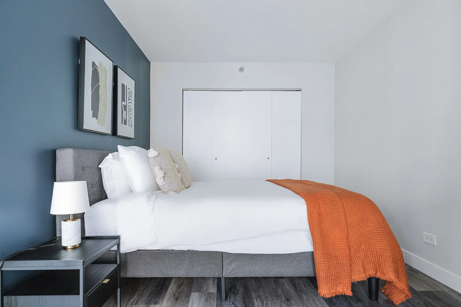 1 E Delaware Pl   60611 60611-One East Delaware-unit#ID1126-Chicago-IL