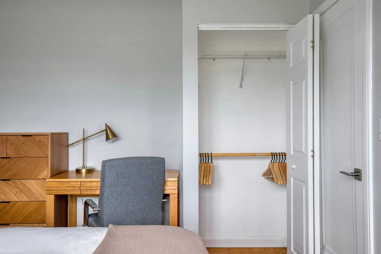 2752 Hampton Pkwy   60201 60201-2752 Hampton Parkway-unit#ID951-Evanston-IL