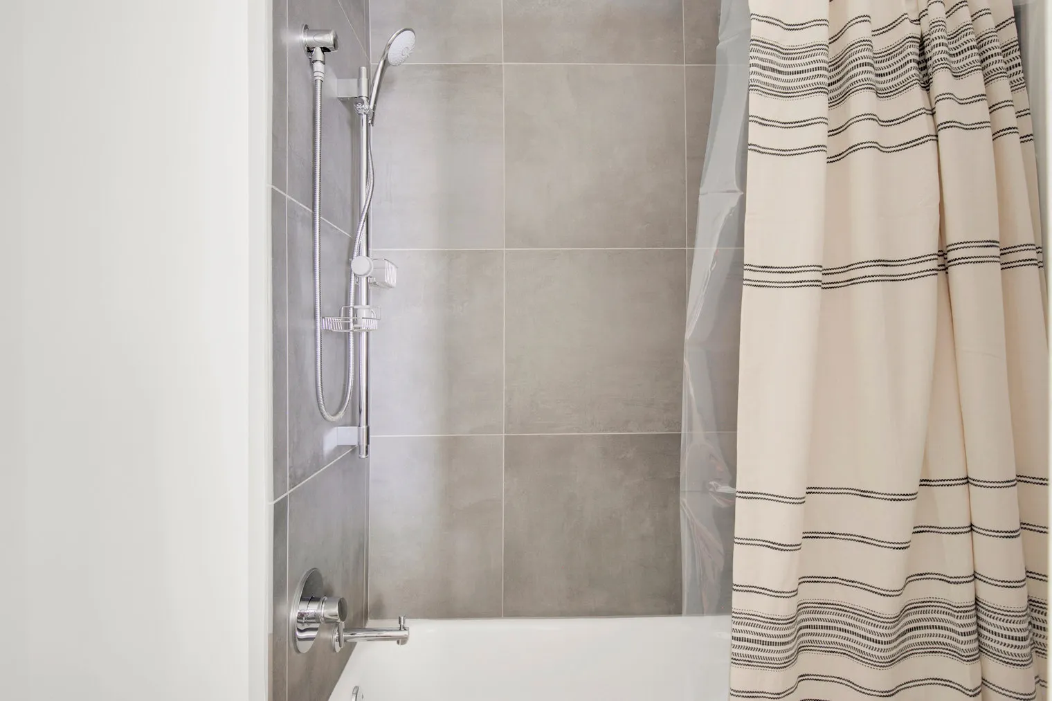 1407 S Michigan Ave   60605 60605-1407 On Michigan-unit#ID761-Chicago-IL