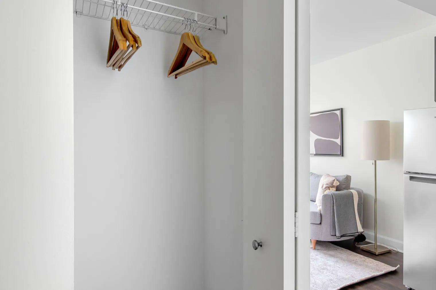 1400 N Lake Shore Dr   60610 60610-The Deco-unit#ID549-Chicago-IL