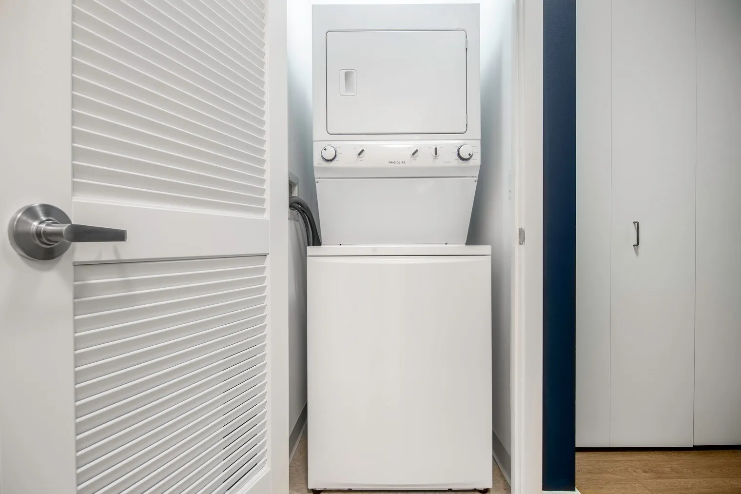 201 N Garland Ct   60601 60601-Mila-unit#ID31-Chicago-IL