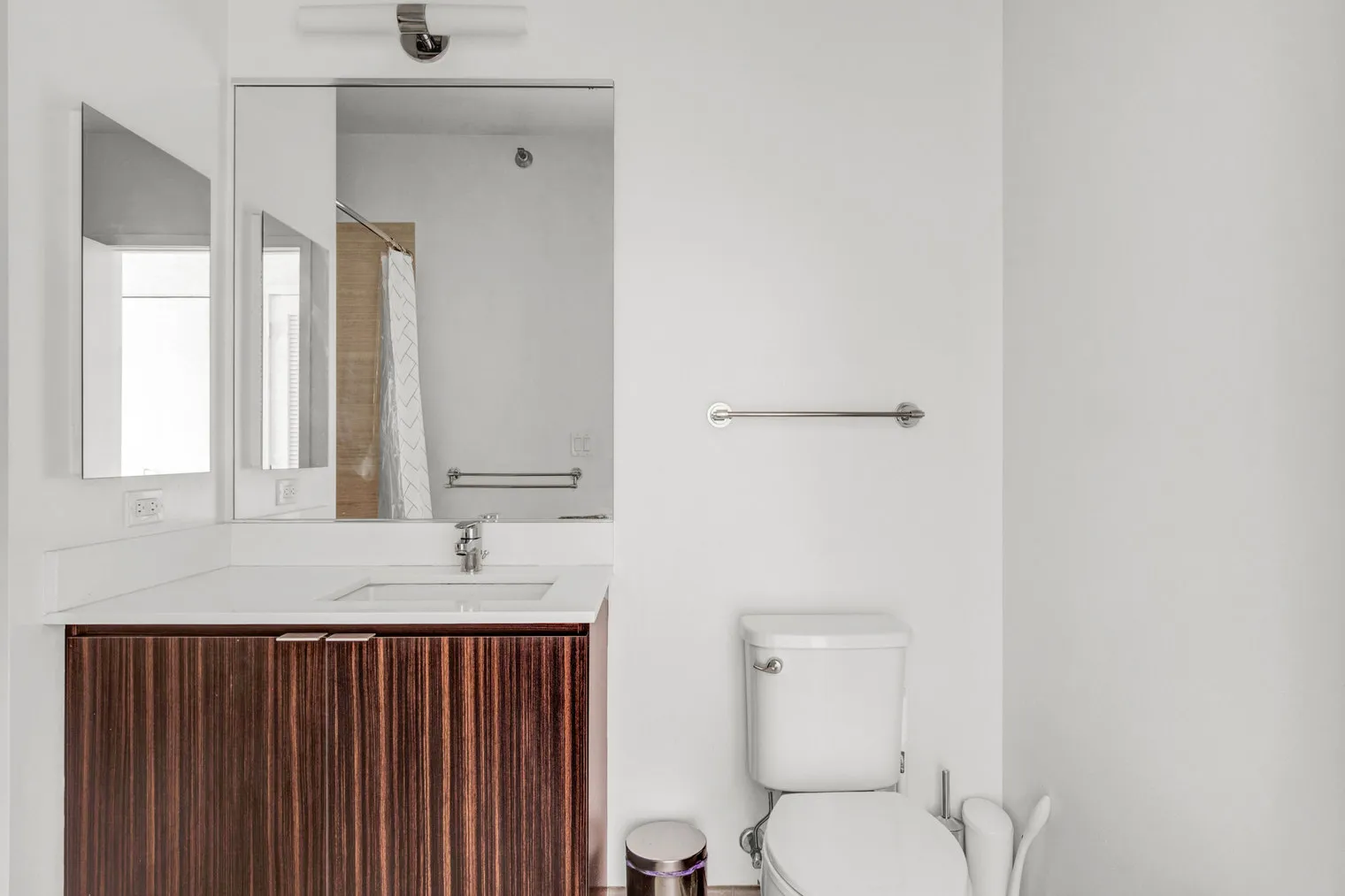 201 N Garland Ct   60601 60601- Mila-unit#ID226-Chicago-IL
