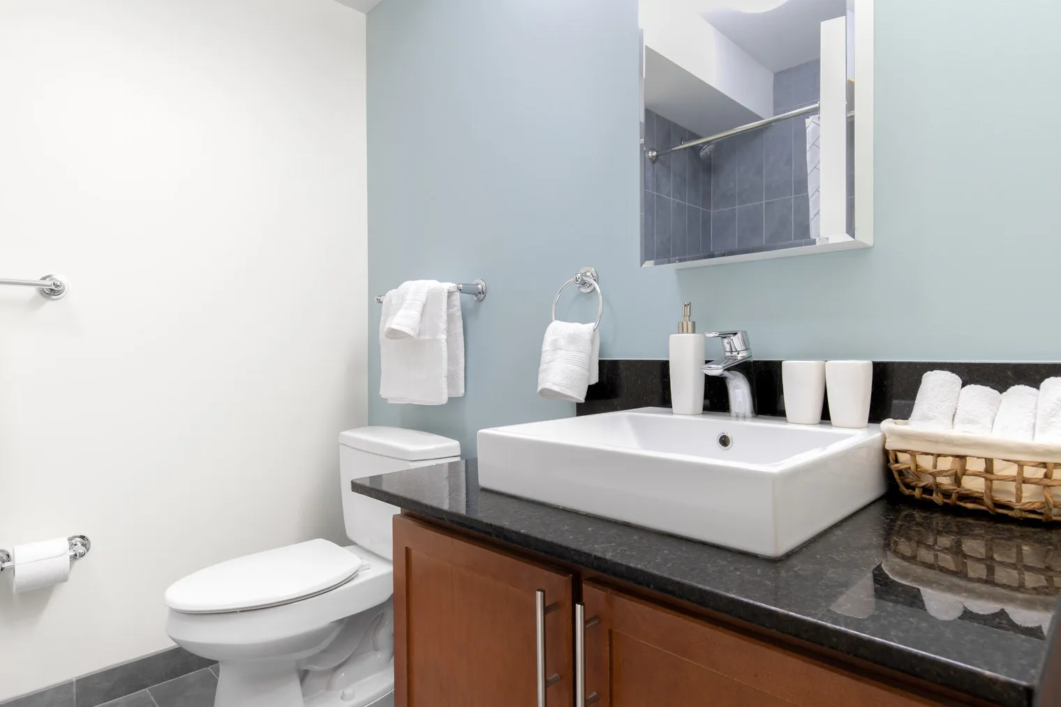 210 N Wells St   60601 60601-Lake & Wells Apartments-unit#ID271-Chicago-IL