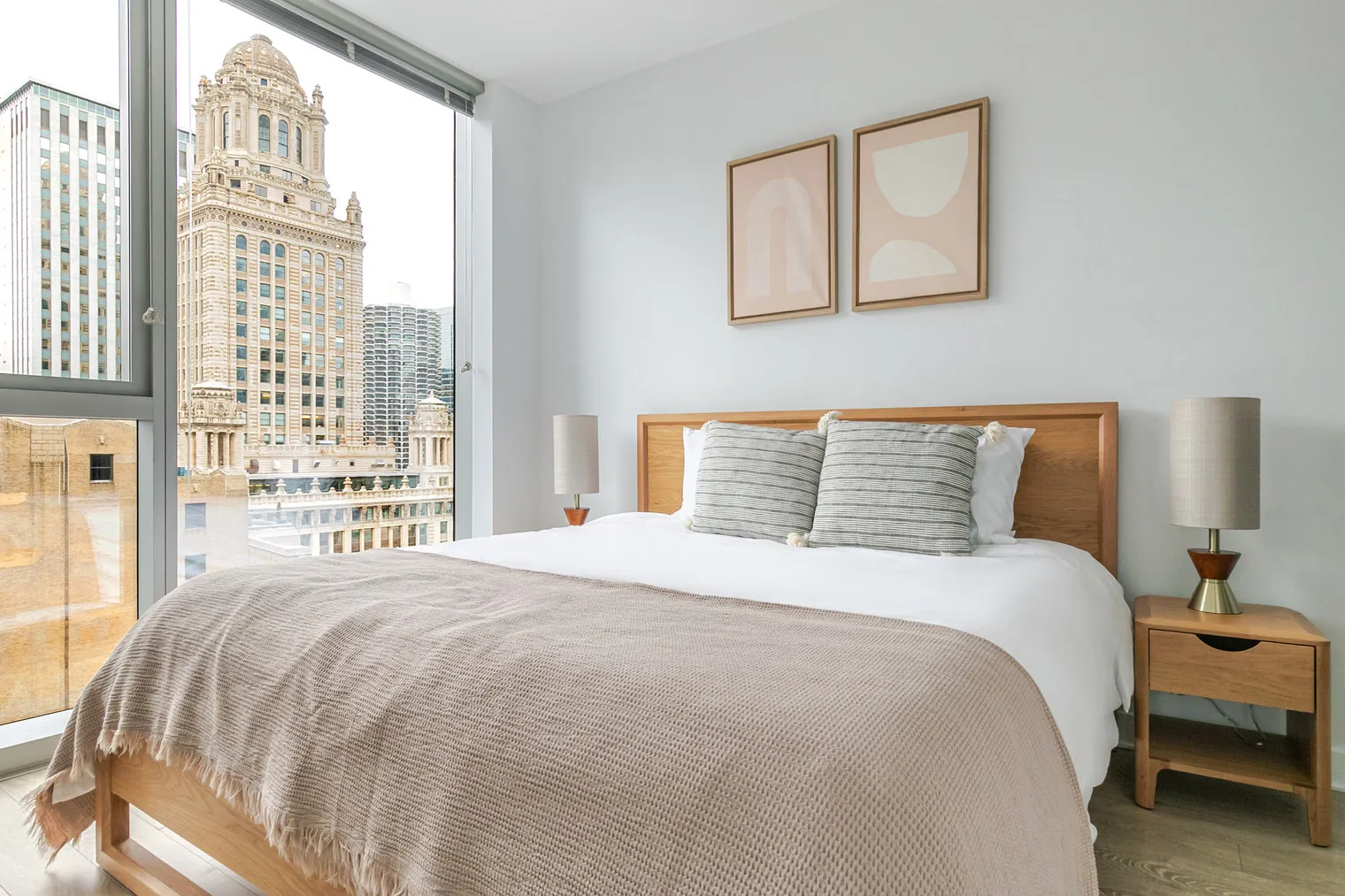 201 N Garland Ct   60601 60601-Mila-unit#ID1392-Chicago-IL