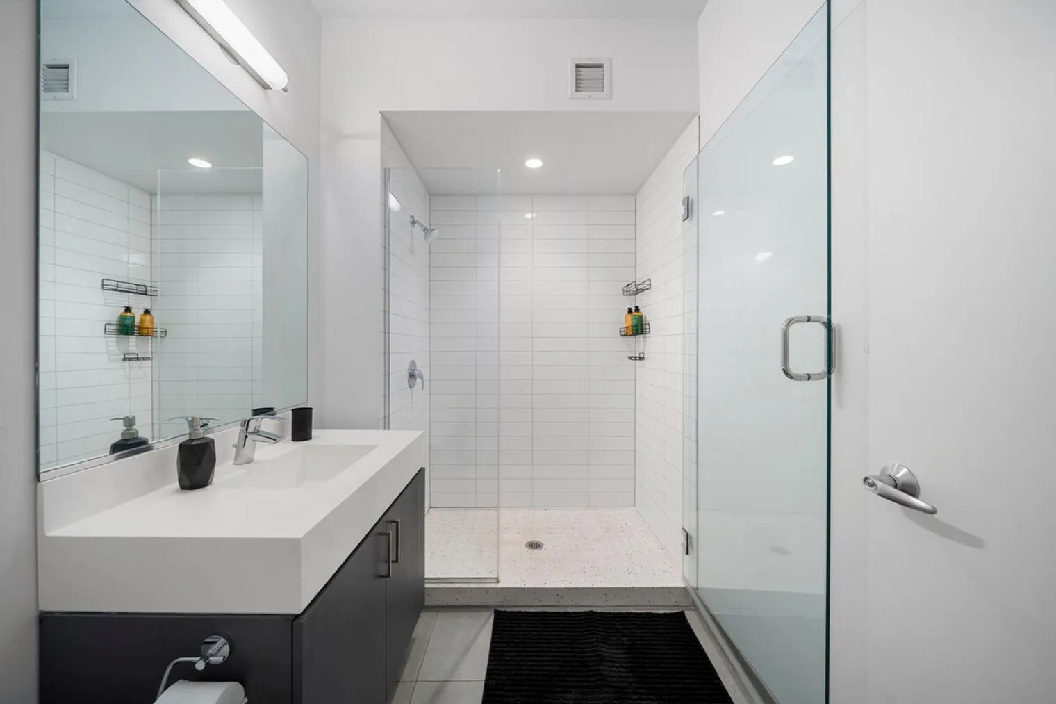 347 S Clark St   60604 60604-Building South Clark Street - first-class-rentals-llc-unit#ID1321203P-Chicago-IL