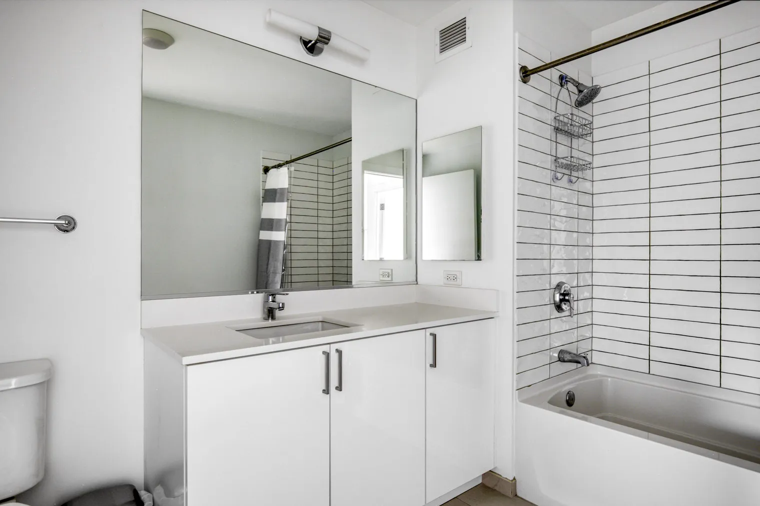 808 W Van Buren St   60607 60607-The Van Buren-unit#ID533-Chicago-IL