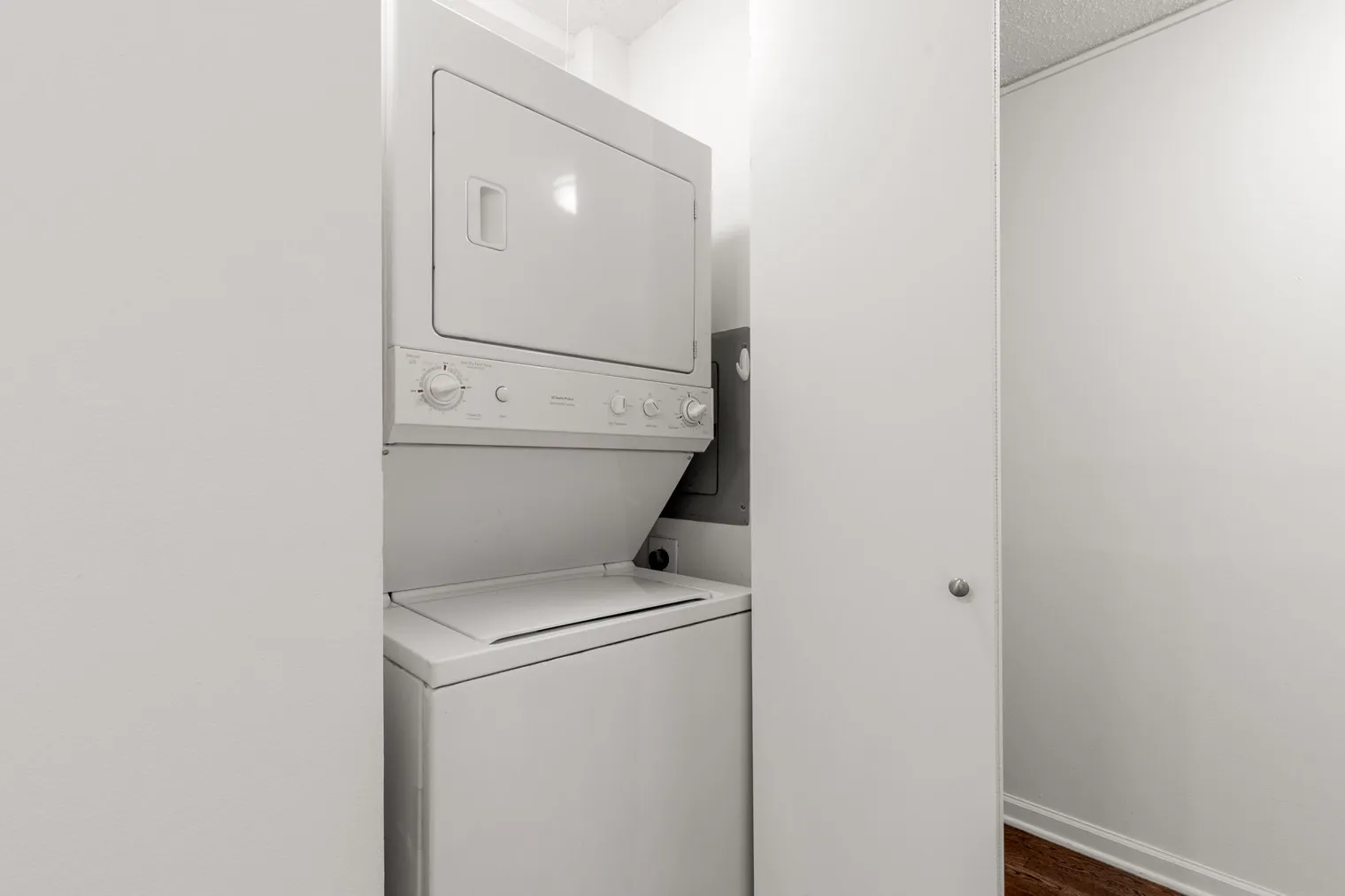 1133 N Dearborn St 60610 60610- 1133 N. Dearborn-unit#ID207-Chicago-IL