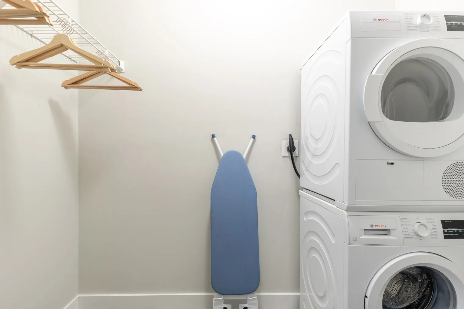 1 E Delaware Pl   60611 60611-One East Delaware-unit#ID221-Chicago-IL