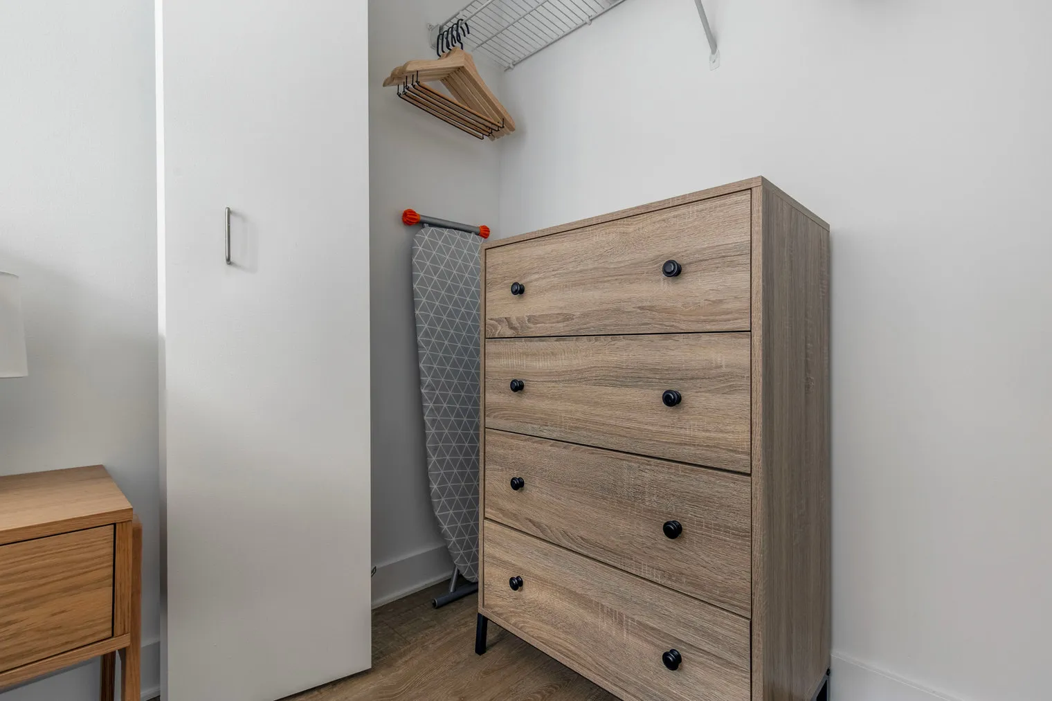 201 N Garland Ct   60601 60601-Mila-unit#ID1013-Chicago-IL