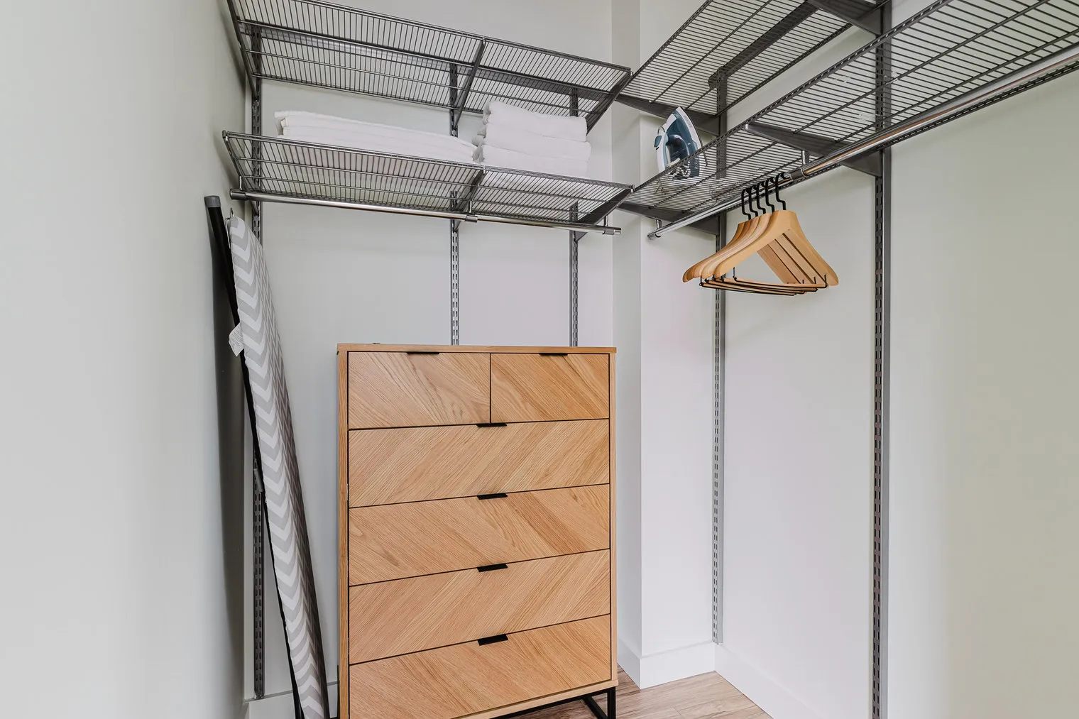 165 N Desplaines St   60661 60661-Emme-unit#ID1140-Chicago-IL