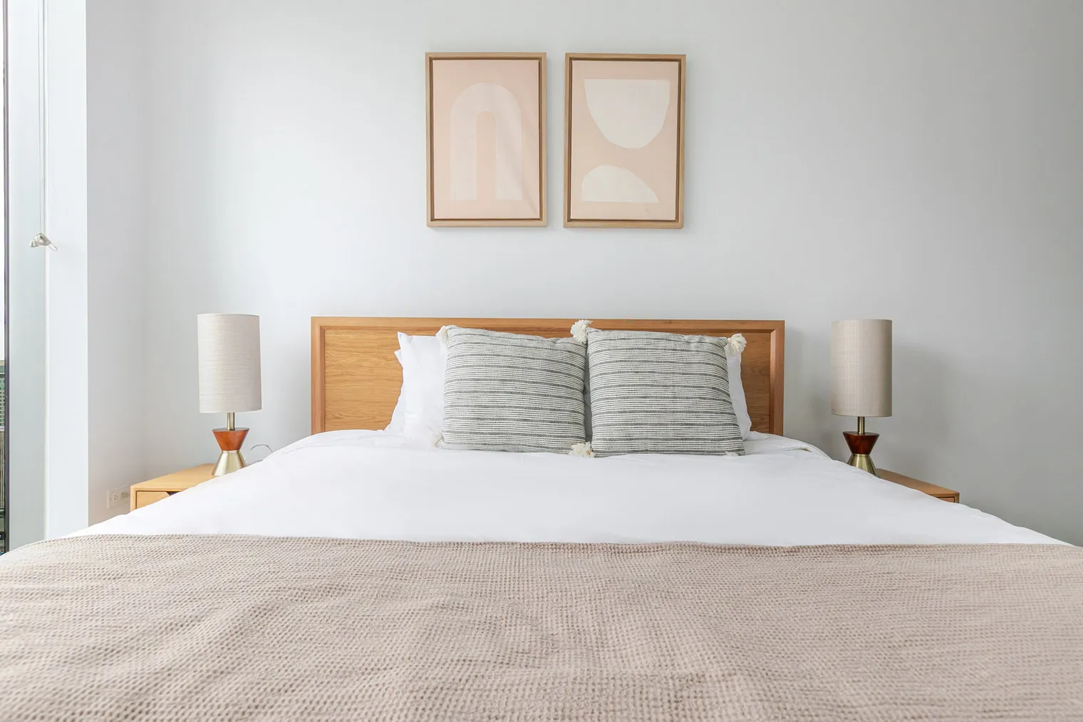 201 N Garland Ct   60601 60601-Mila-unit#ID1392-Chicago-IL