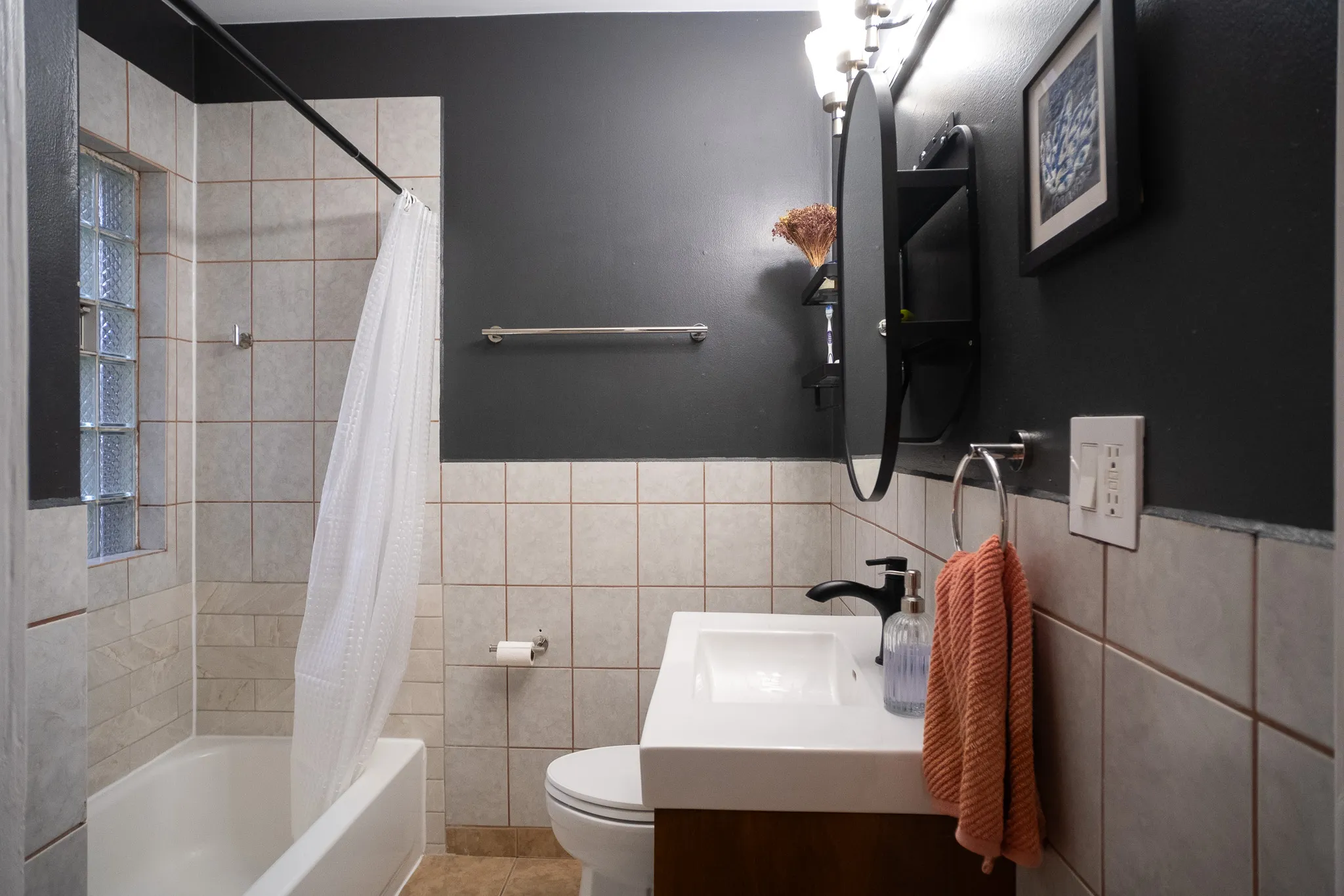 1639 W Foster Ave   60640 60640-unit#2-Chicago-IL