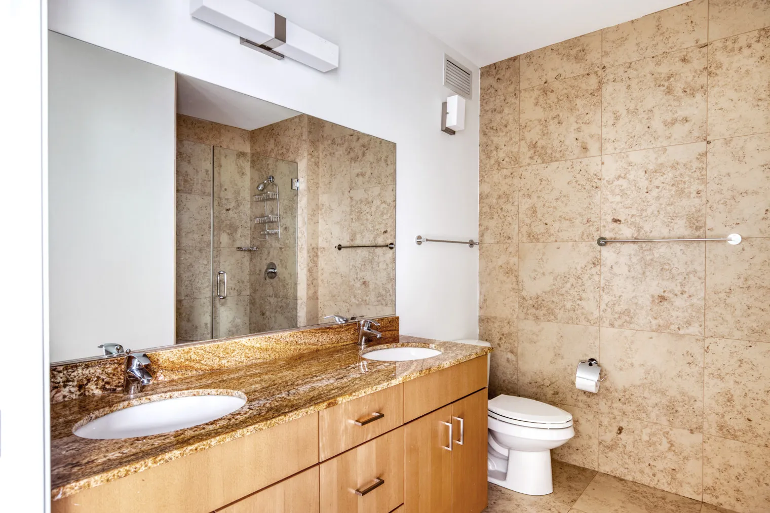 200 E Illinois St   60611 60611- Aston-unit#ID880-Chicago-IL