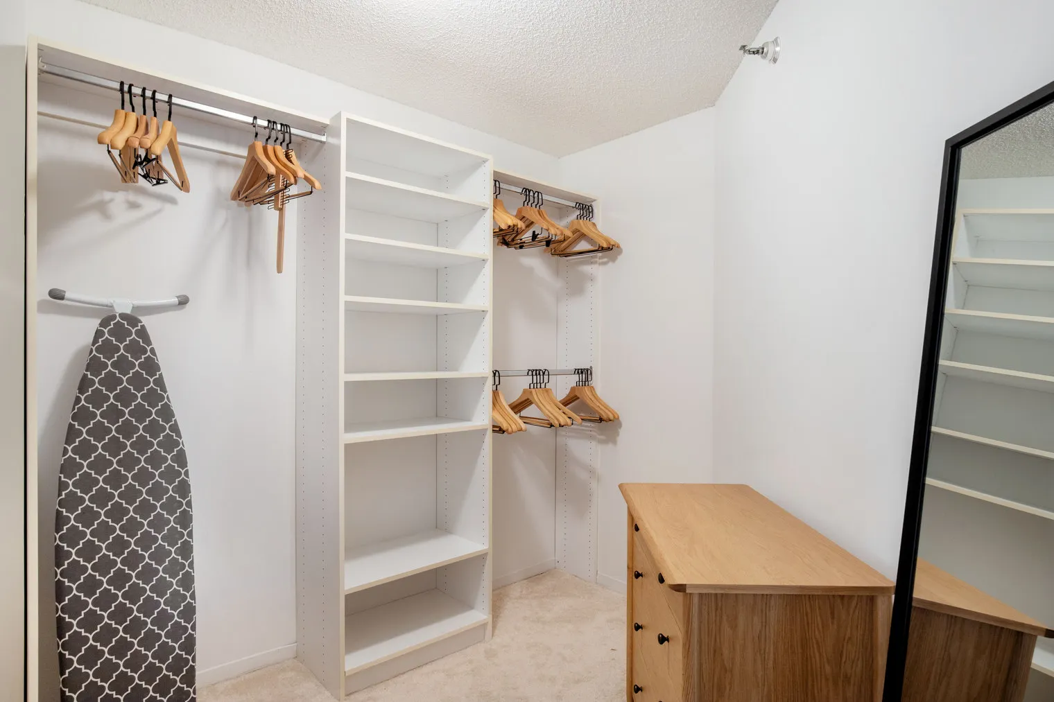 445 E Ohio St   60611 60611- Lake Shore Plaza-unit#ID445-Chicago-IL