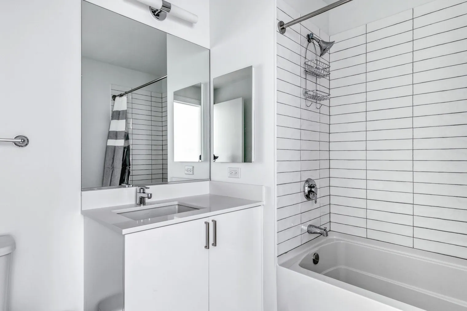 808 W Van Buren St   60607 60607-The Van Buren-unit#ID534-Chicago-IL