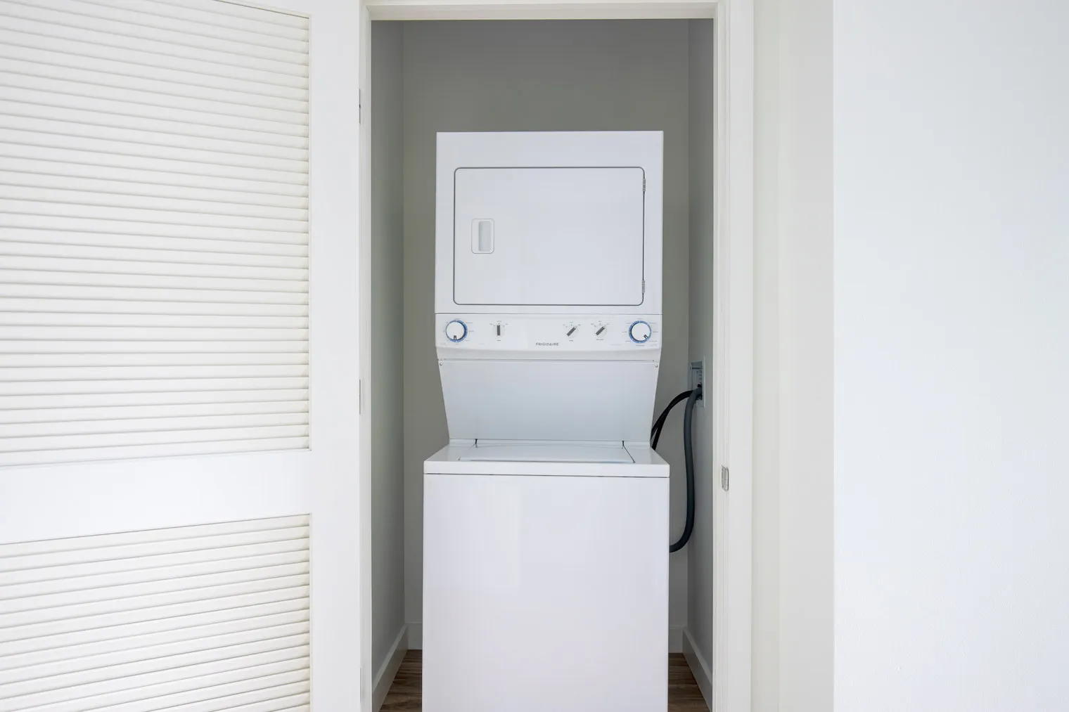 165 N Desplaines St   60661 60661-Emme-unit#ID750-Chicago-IL