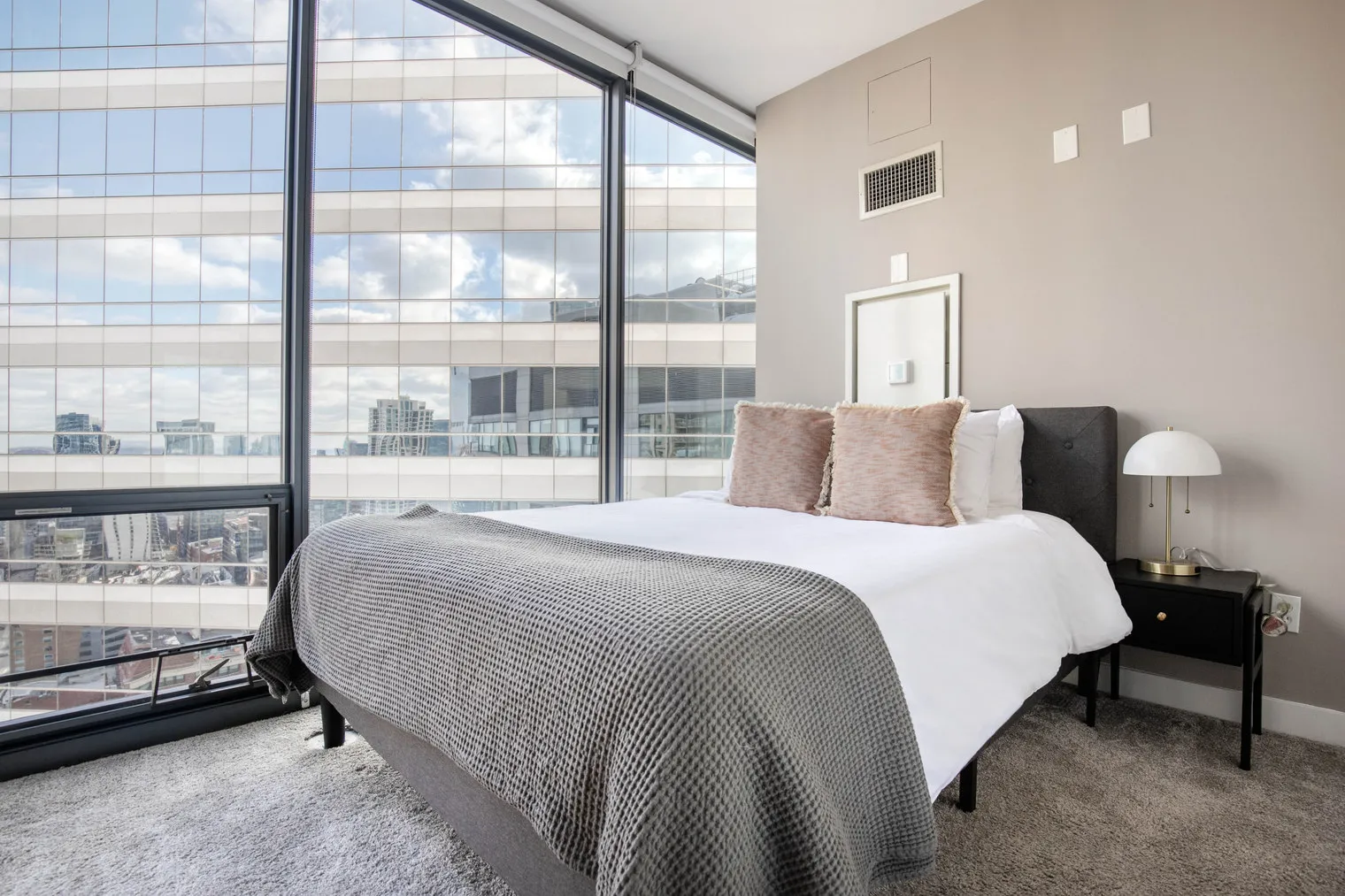 505 N State St   60654 60654-State & Grand-unit#ID1009-Chicago-IL