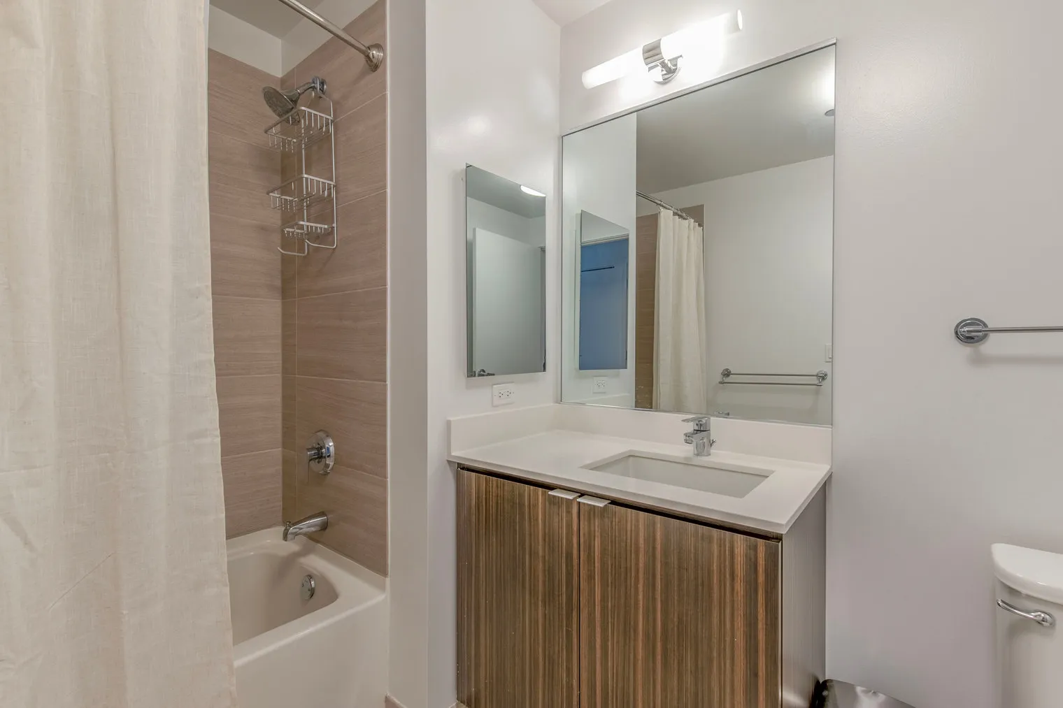 201 N Garland Ct   60601 60601-Mila-unit#ID1013-Chicago-IL