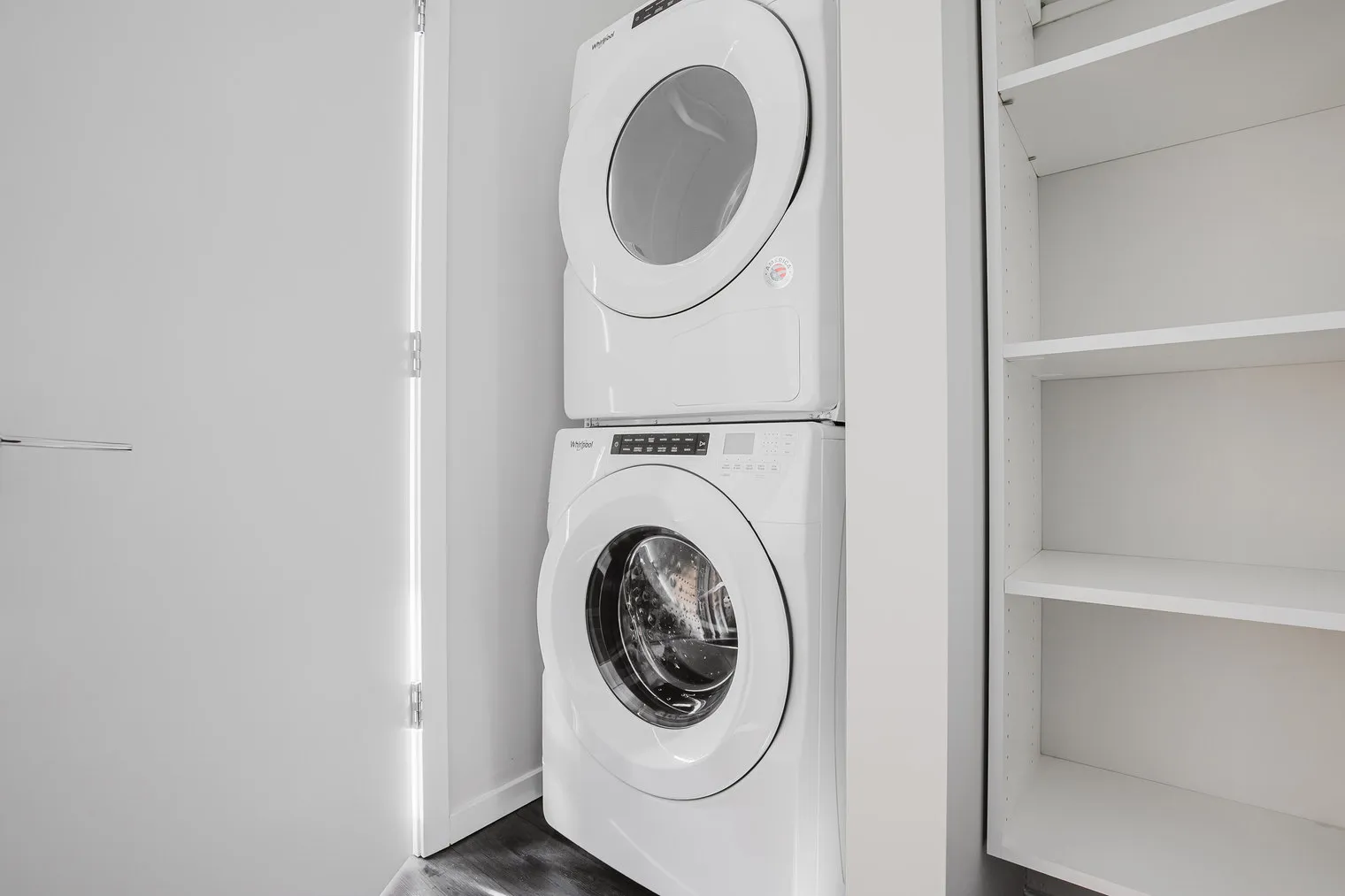 5252 S Cornell Ave   60615 60615-5252 Apartments-unit#ID1157-Chicago-IL